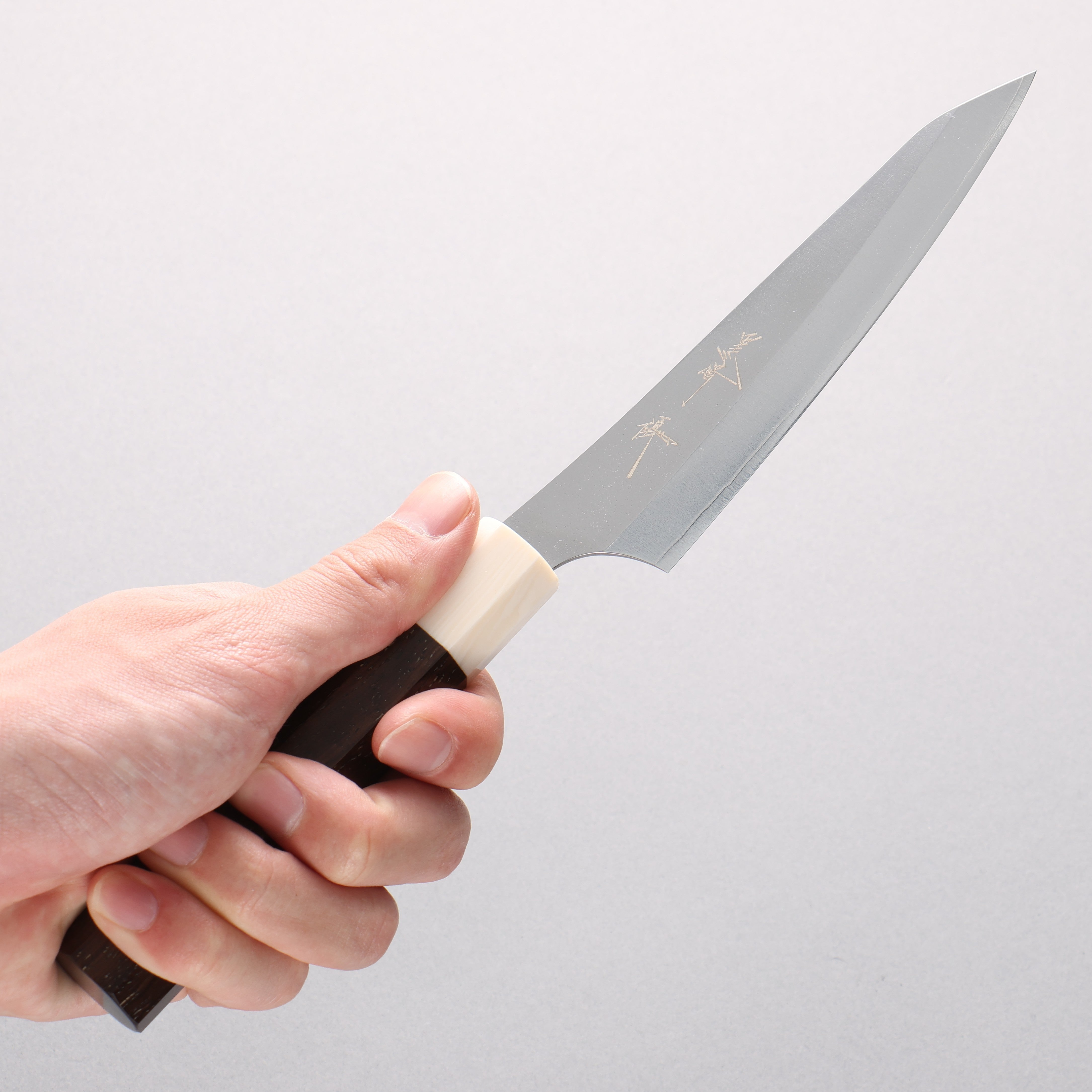 Yu Kurosaki New Gekko VG-XEOS Petty-Utility 130mm Walnut & White Resin Handle - Seisuke Knife