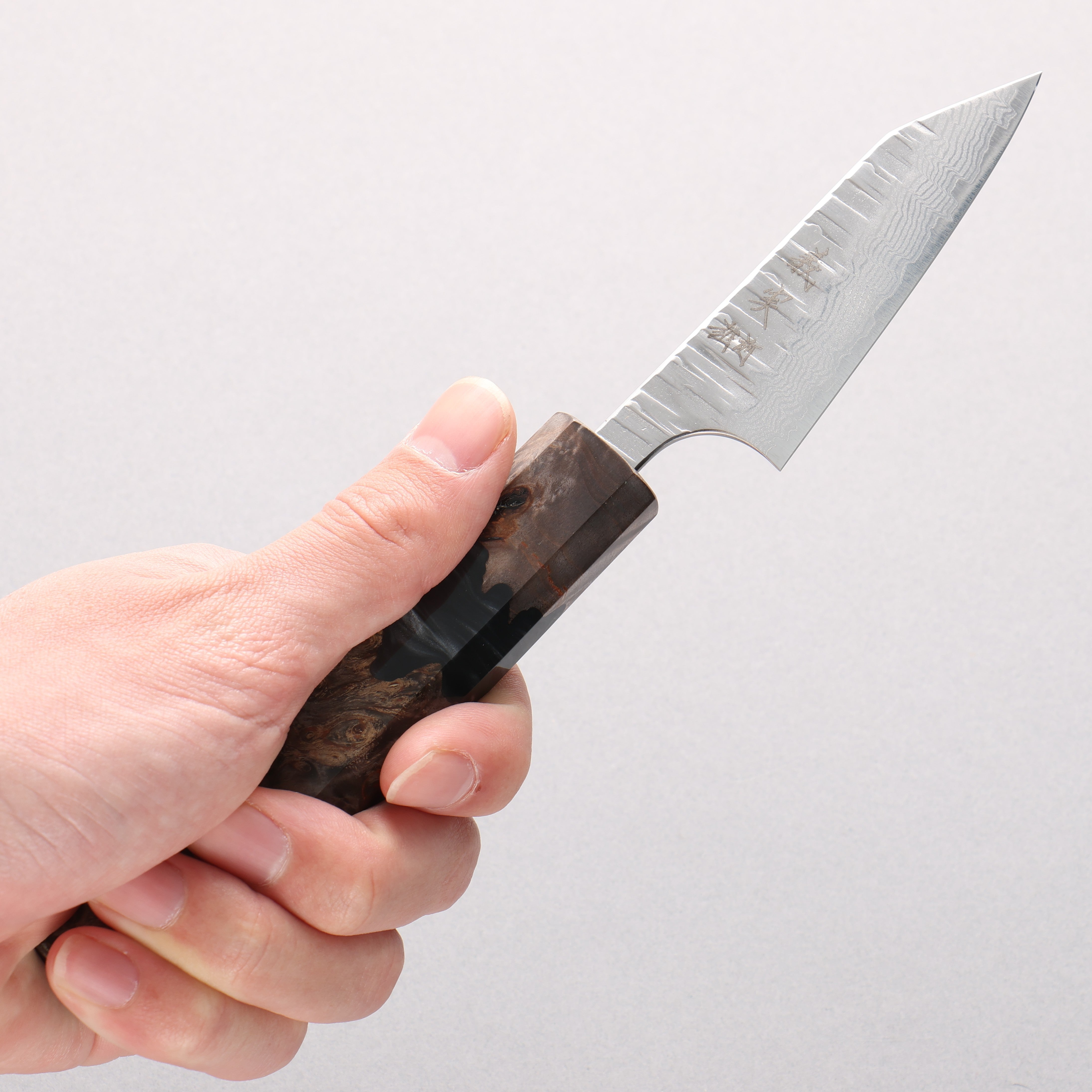 Yoshimi Kato Kasuri VG-XEOS Hammered Damascus Kiritsuke Paring 80mm Stabilized Birch & Black Resin Handle - Seisuke Knife