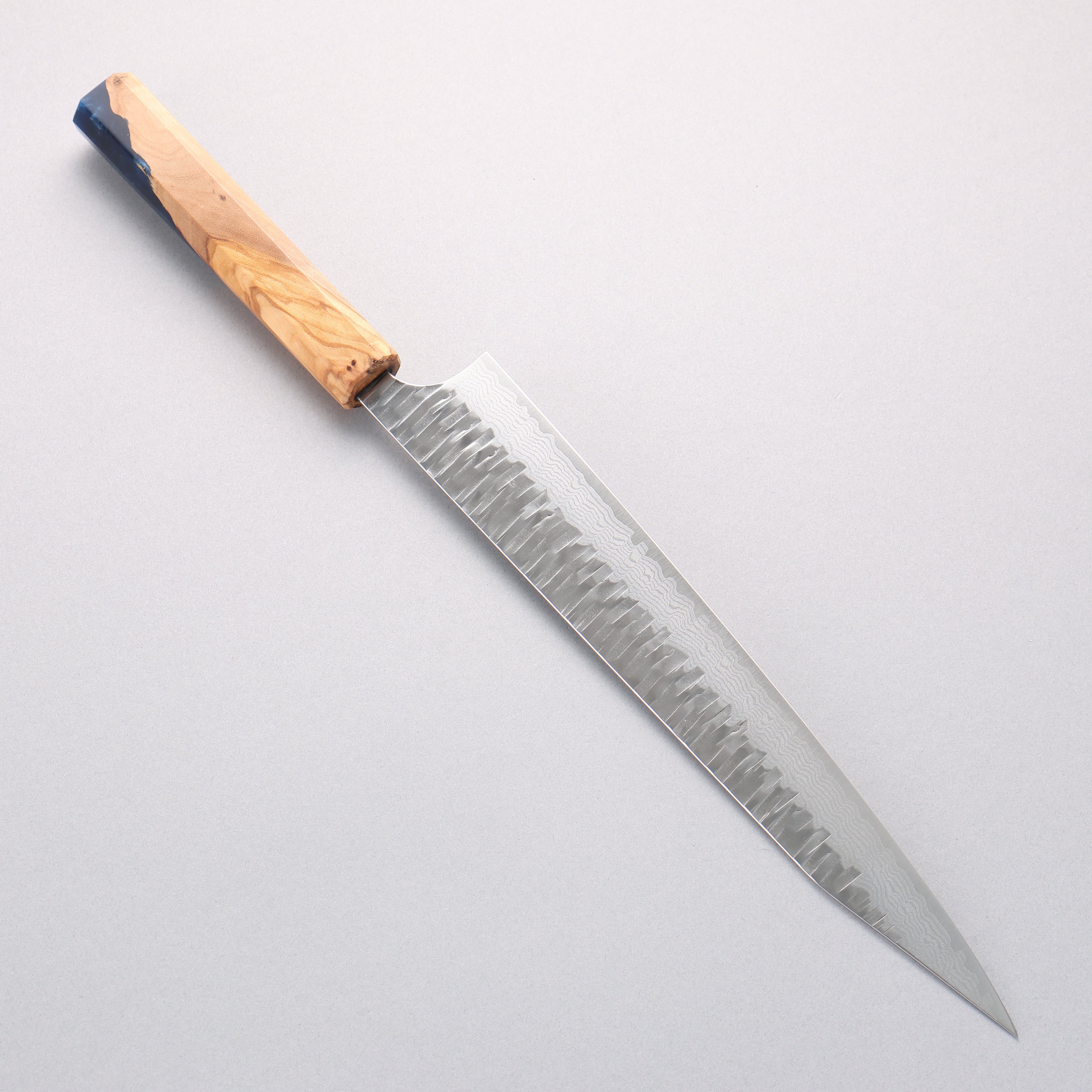 Yoshimi Kato Kasuri VG-XEOS Hammered Damascus Kiritsuke Sujihiki 270mm Olive Tree and Blue Resin Handle - Seisuke Knife