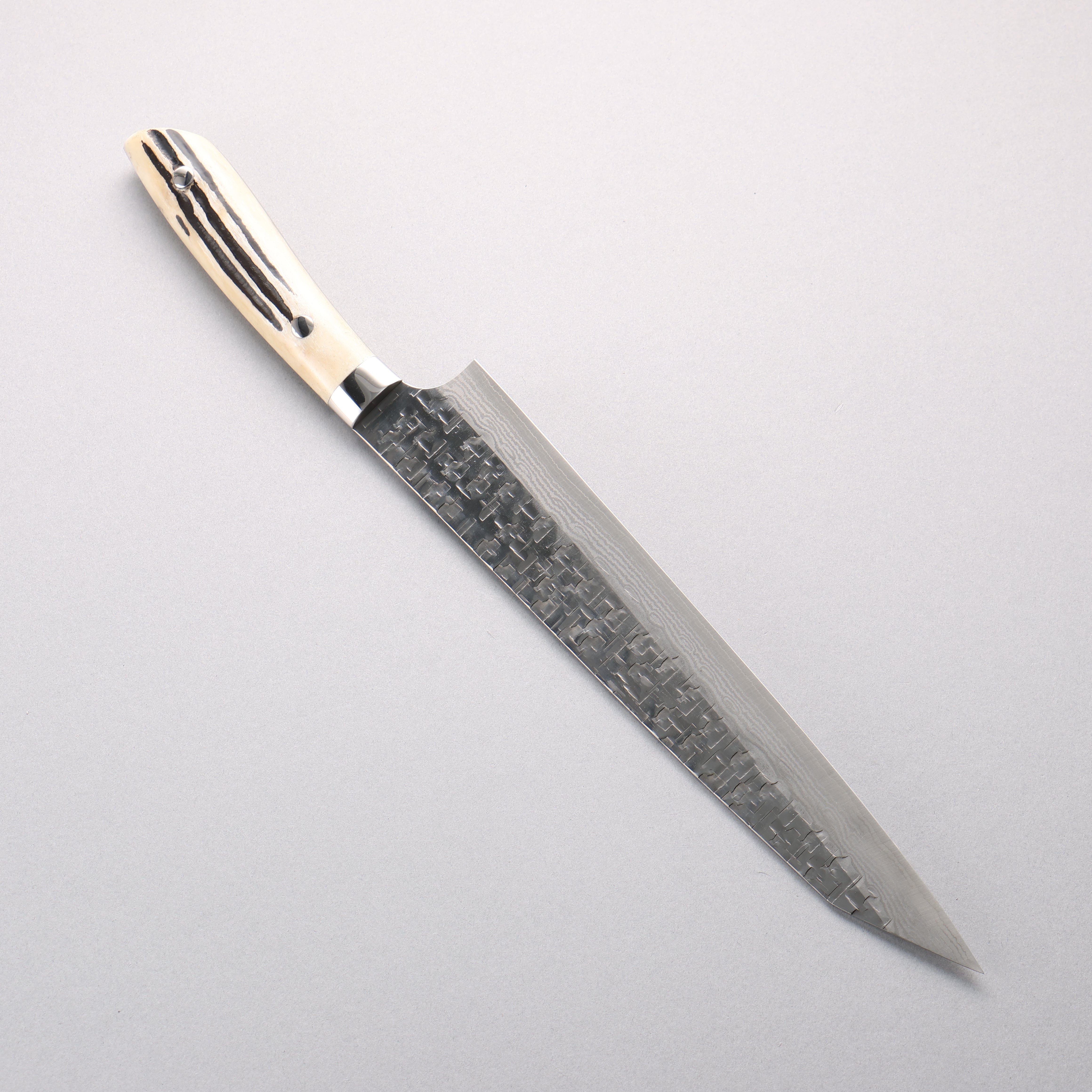 Takeshi Saji SRS13 Hammered Damascus Kiritsuke Sujihiki 240mm White Deer Horn Handle - Seisuke Knife