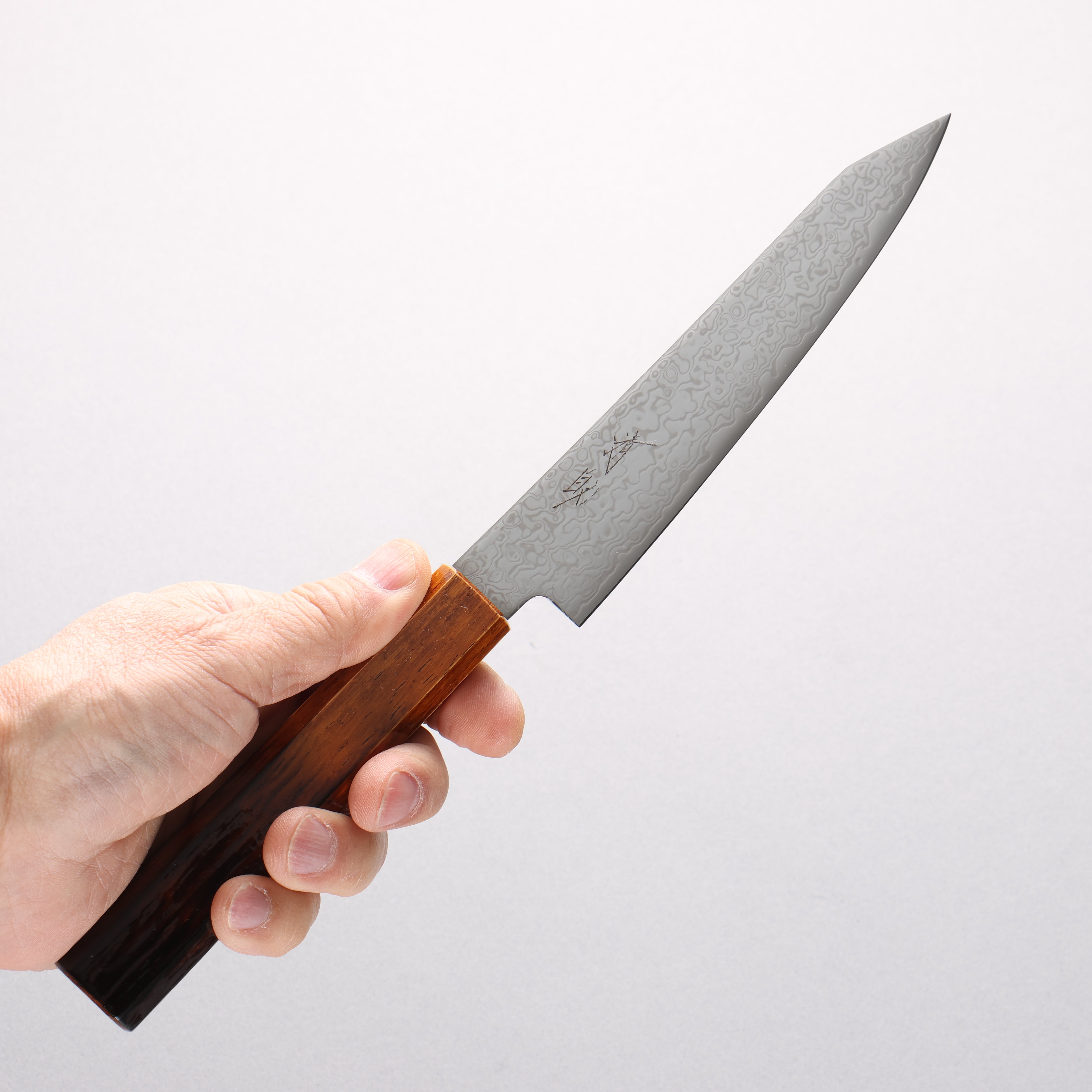Seisuke SG2 Damascus Migaki Petty-Utility 150mm Lacquered Burnt Oak Handle - Seisuke Knife