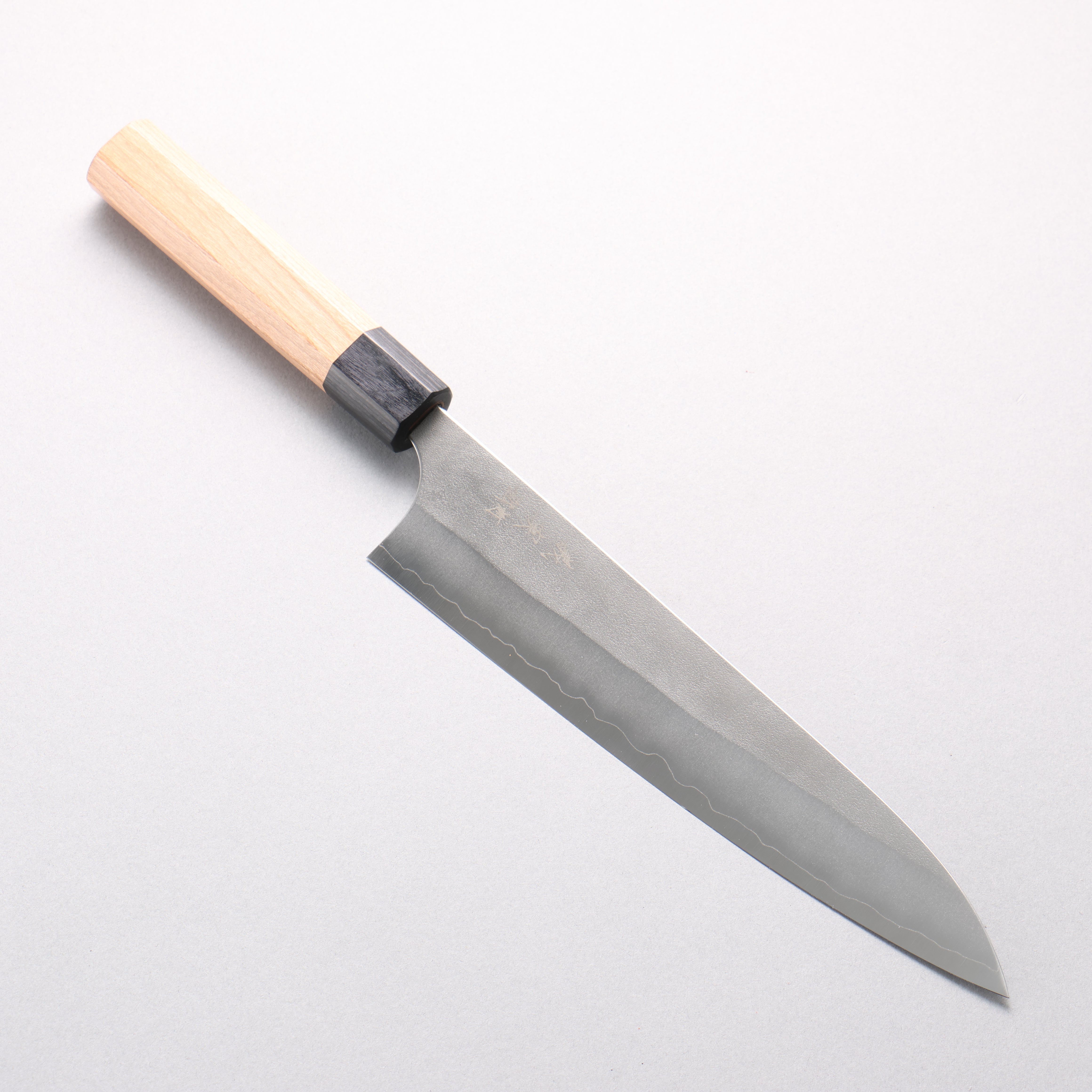Yoshimi Kato Silver Steel No.3 Nashiji Gyuto 210mm Cherry Wood & Black Pakkawood Handle - Seisuke Knife