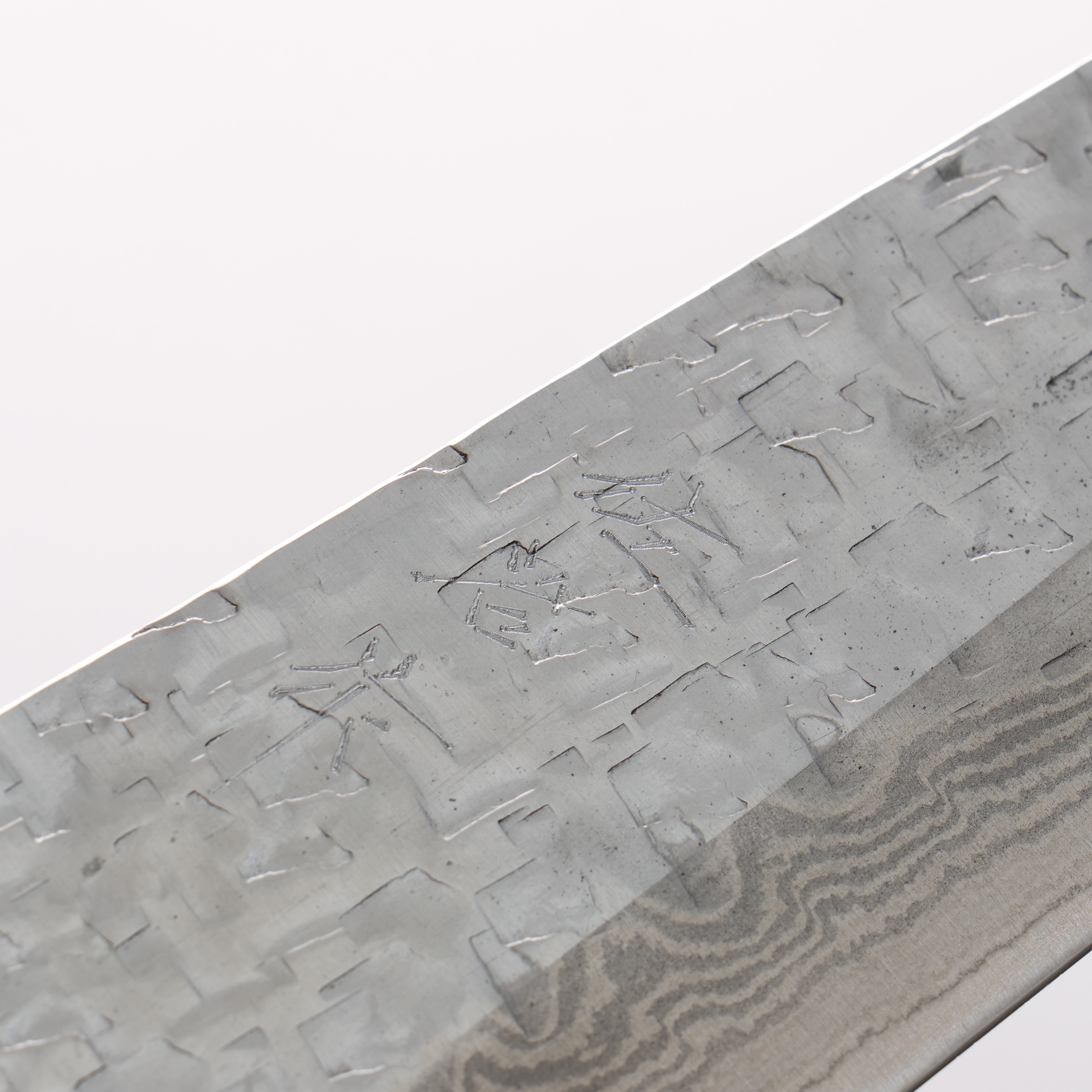 Takeshi Saji SRS13 Hammered Damascus Cross Kiritsuke Gyuto 210mm Cloud Pattern Corian Handle - Seisuke Knife