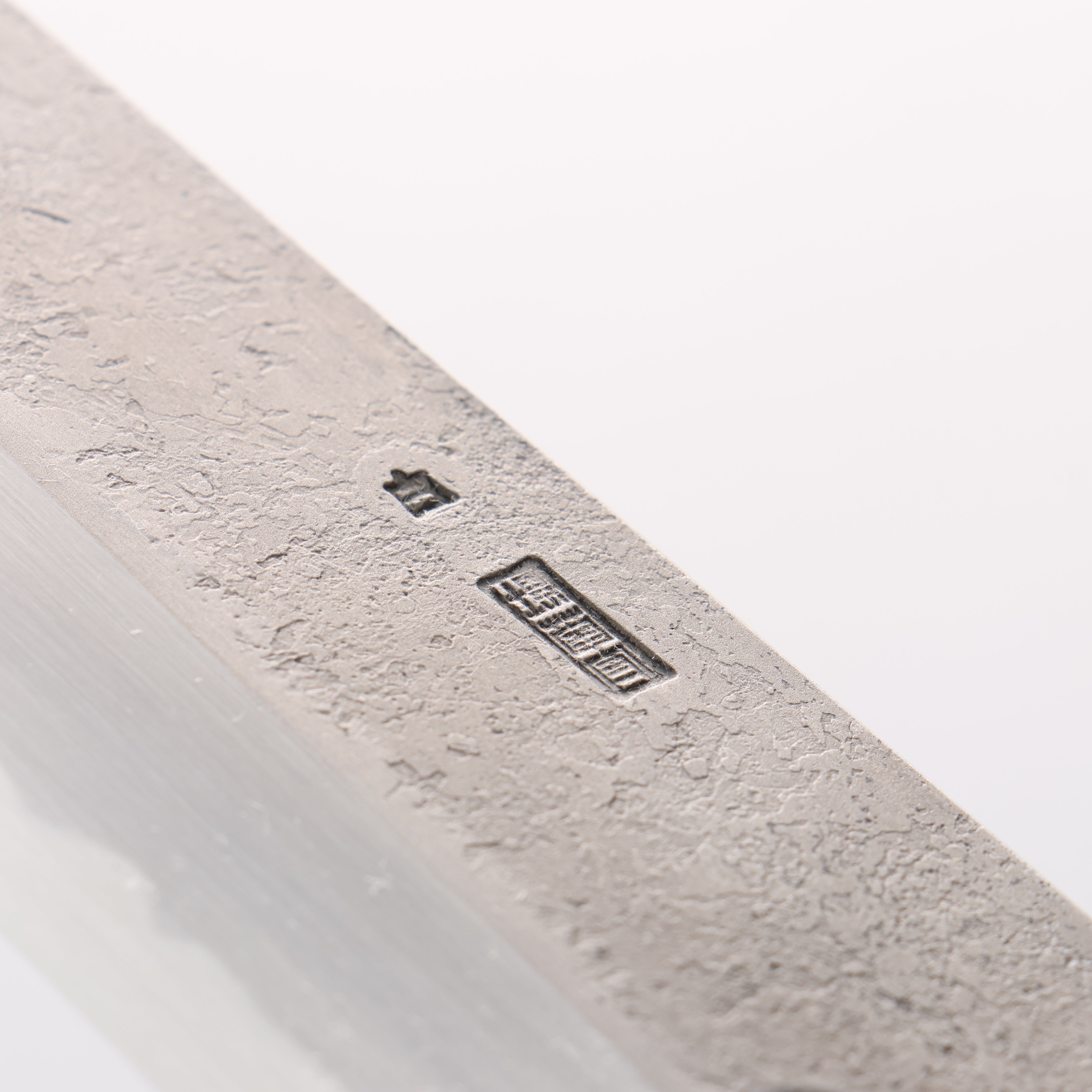 Kikuzuki White Steel No.2 Nashiji Kiritsuke Gyuto 240mm Magnolia Handle - Seisuke Knife