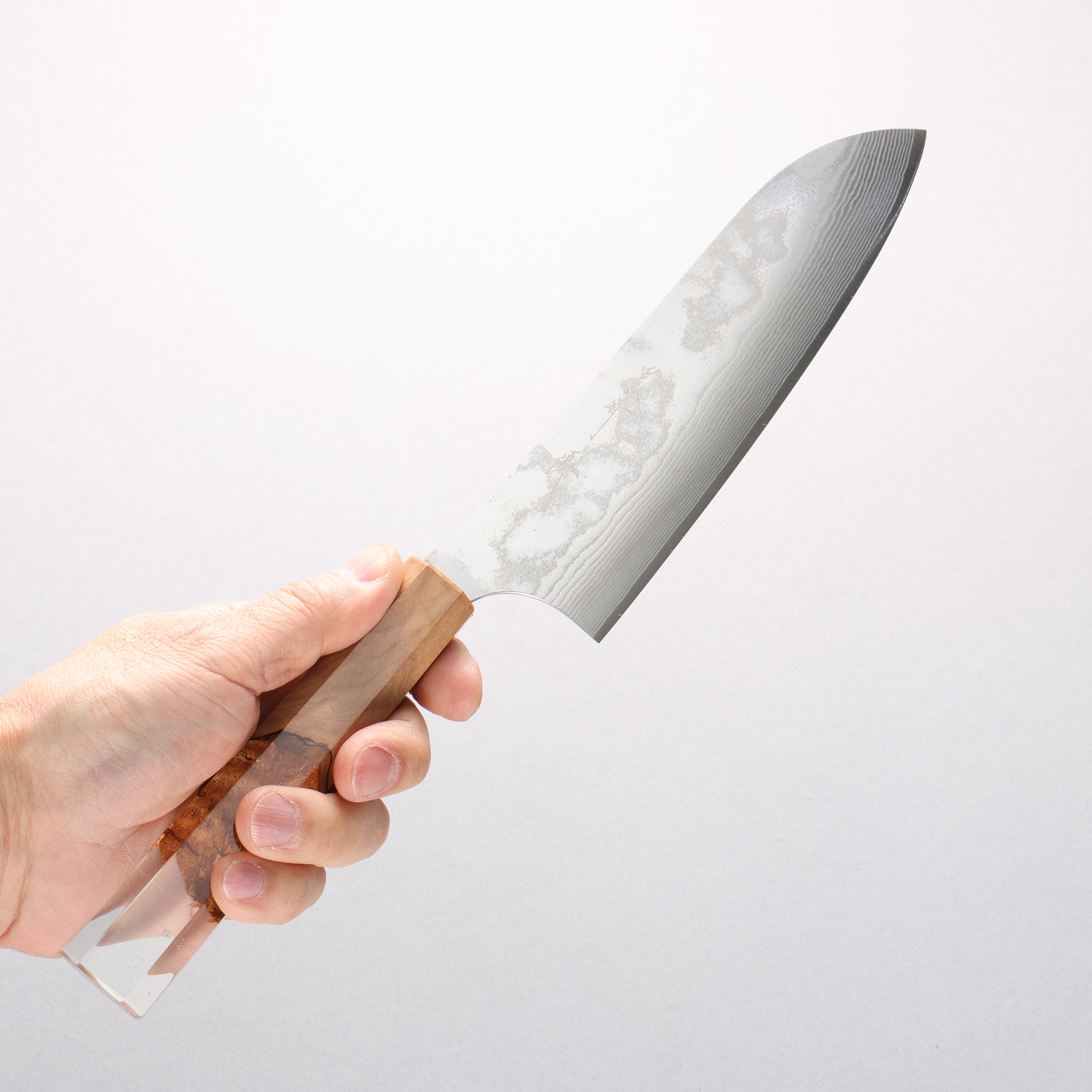 Yu Kurosaki Suiun SG2 Damascus Santoku 170mm Olive Wood and Clear Resin Handle - Seisuke Knife