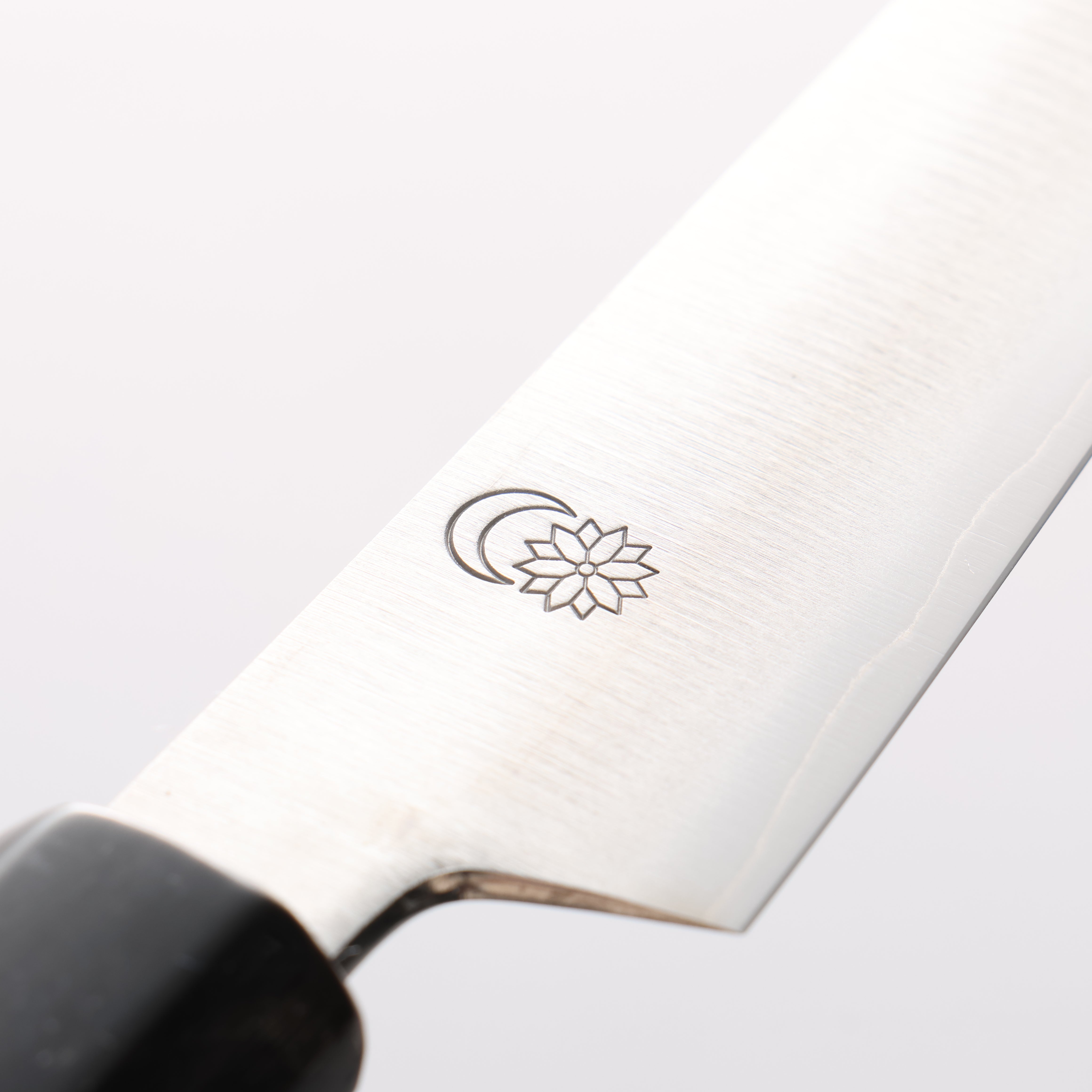 Kikuzuki Silver Steel No.3 Bokashi Kiritsuke Petty-Utility 135mm Magnolia Handle - Seisuke Knife