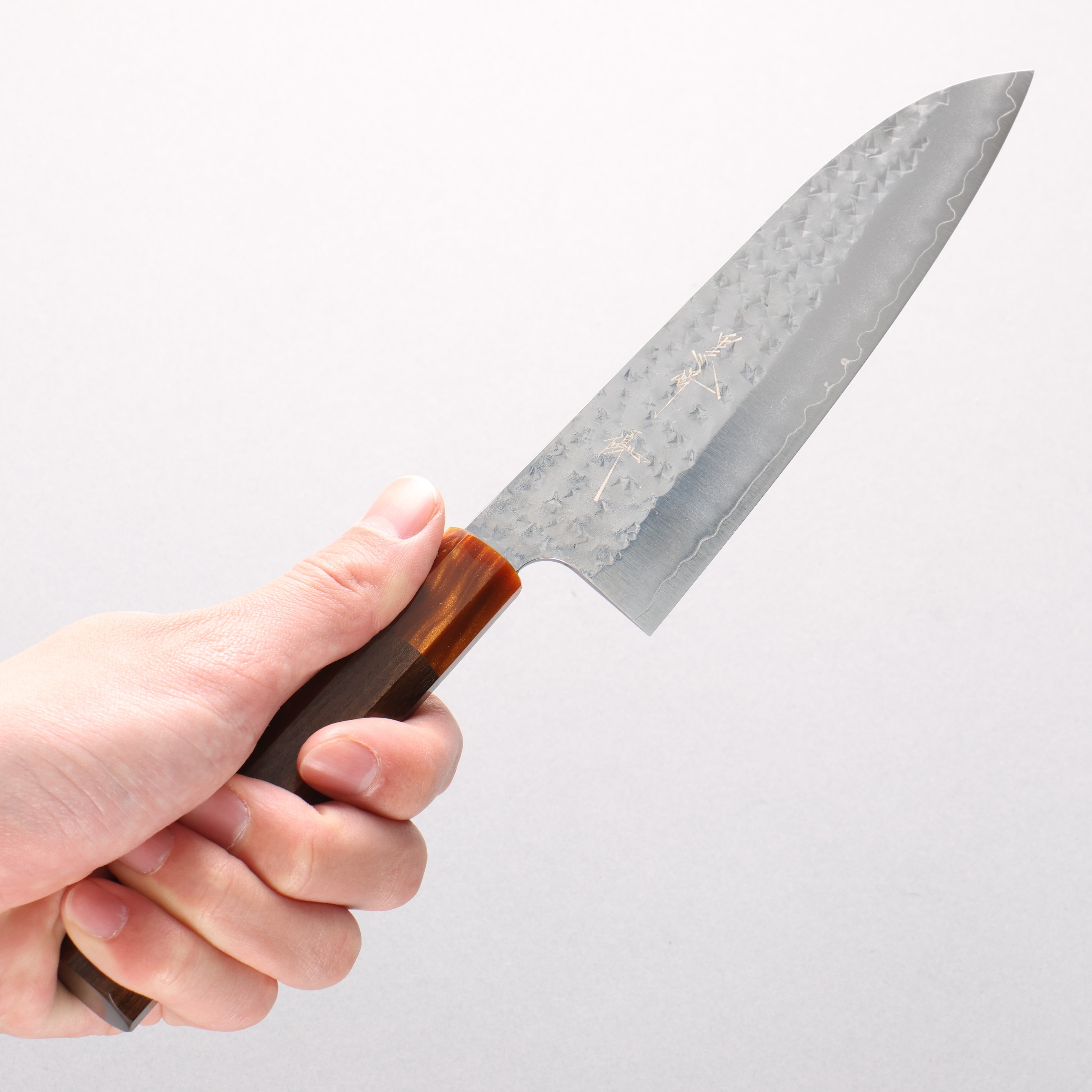 Yu Kurosaki Senko Ryu SG2 Hammered Small Santoku 150mm Sandalwood (ferrule:Acrylic) Handle - Seisuke Knife
