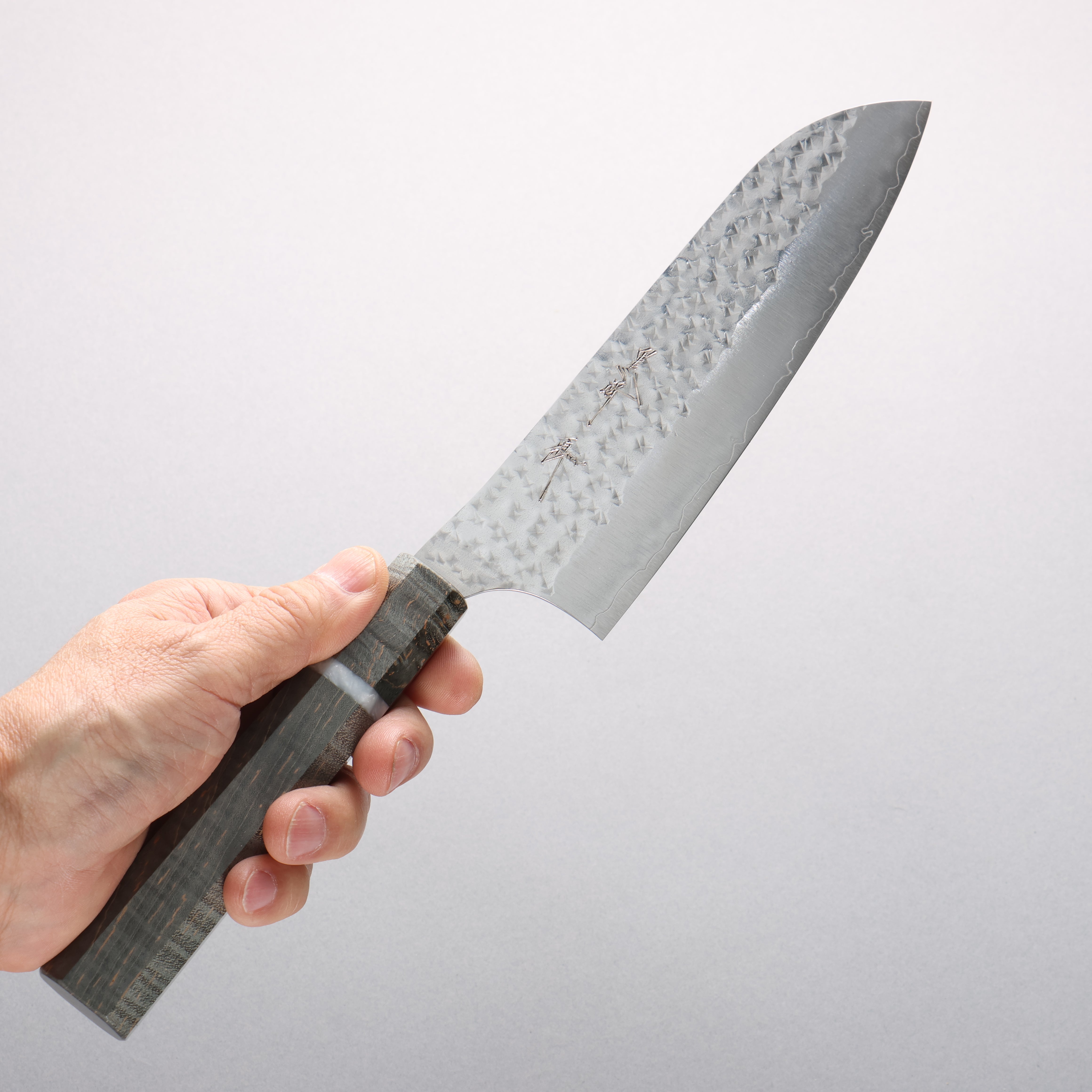 Yu Kurosaki Senko Ryu SG2 Hammered Santoku 170mm Stabilized Burl & White Ring Handle - Seisuke Knife