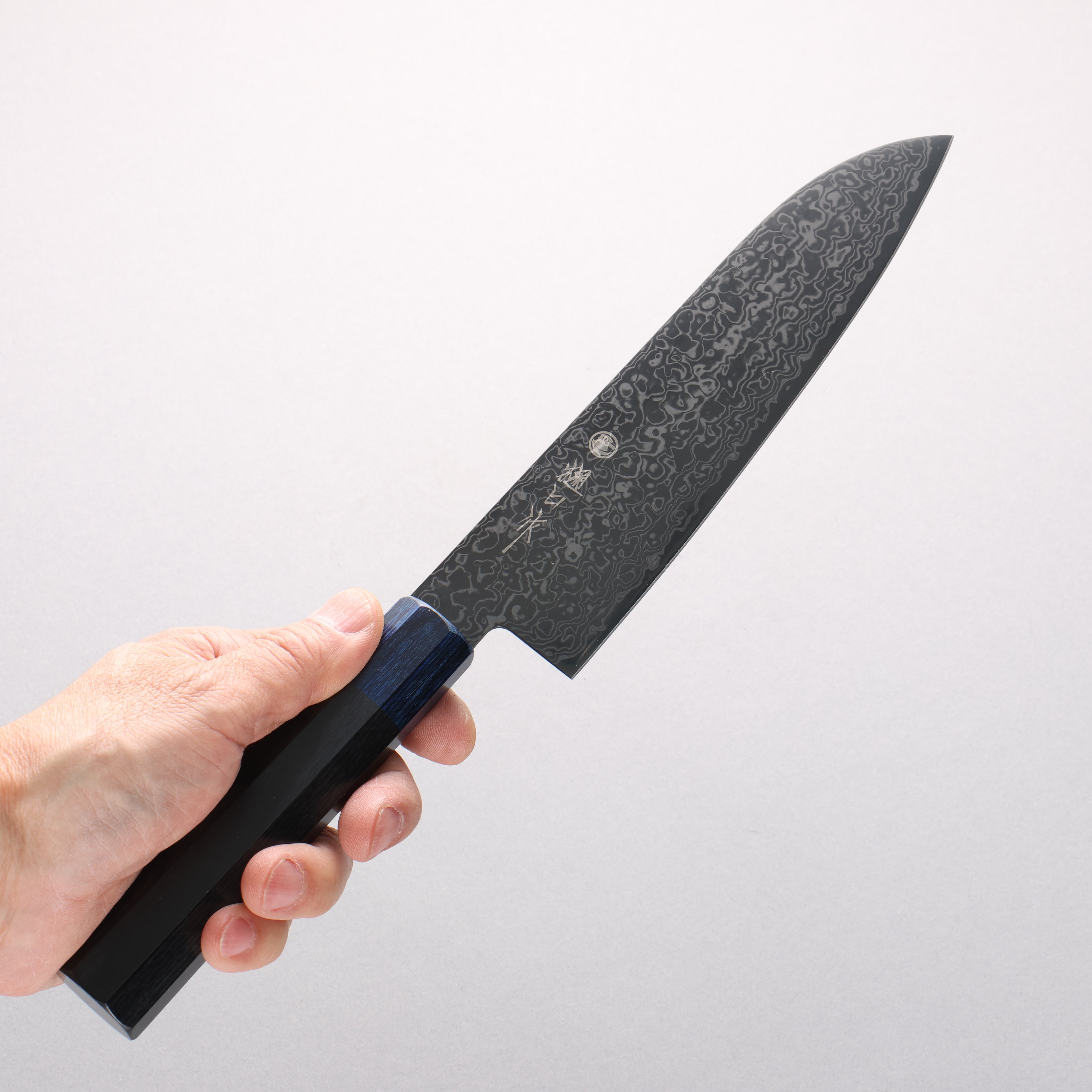 Higuchi SG2 Black Damascus Santoku 180mm Black & Navy Pakkawood Handle - Seisuke Knife