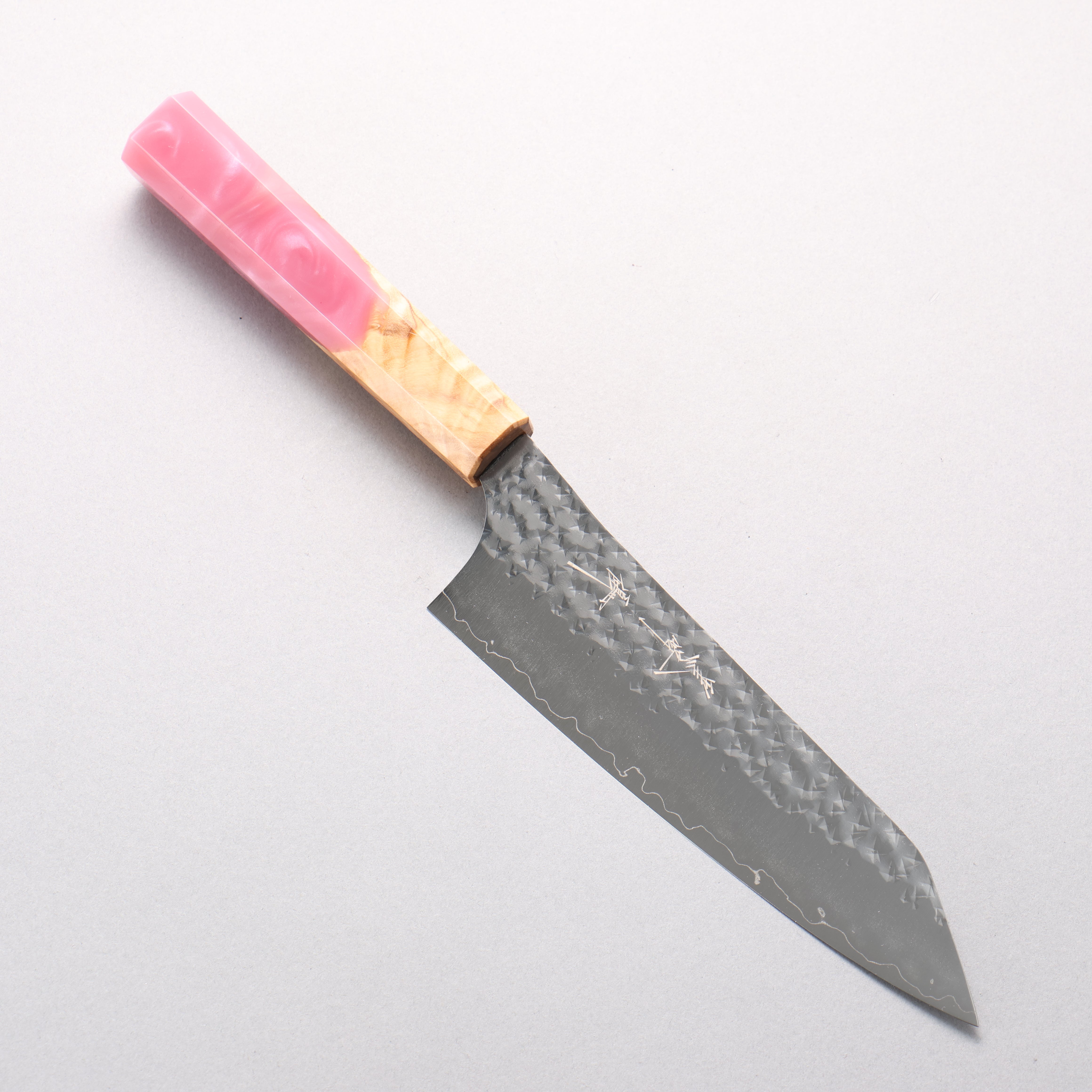 Yu Kurosaki Senko Ei SG2 Hammered Bunka 170mm Olive Wood & Pink Resin Handle - Seisuke Knife