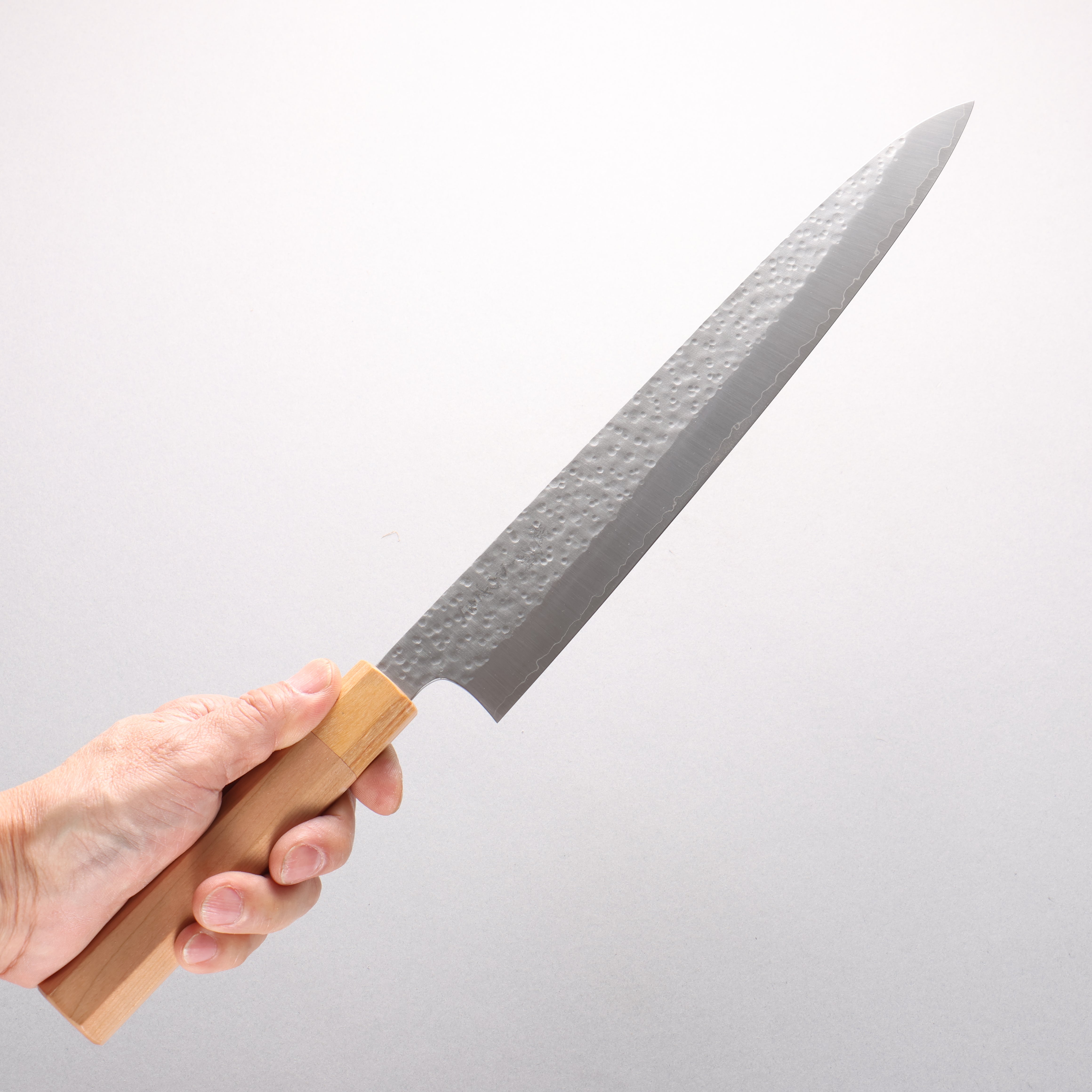 Makoto Kurosaki SG2 Hammered(Maru) Sujihiki 270mm Cherry Wood Handle - Seisuke Knife