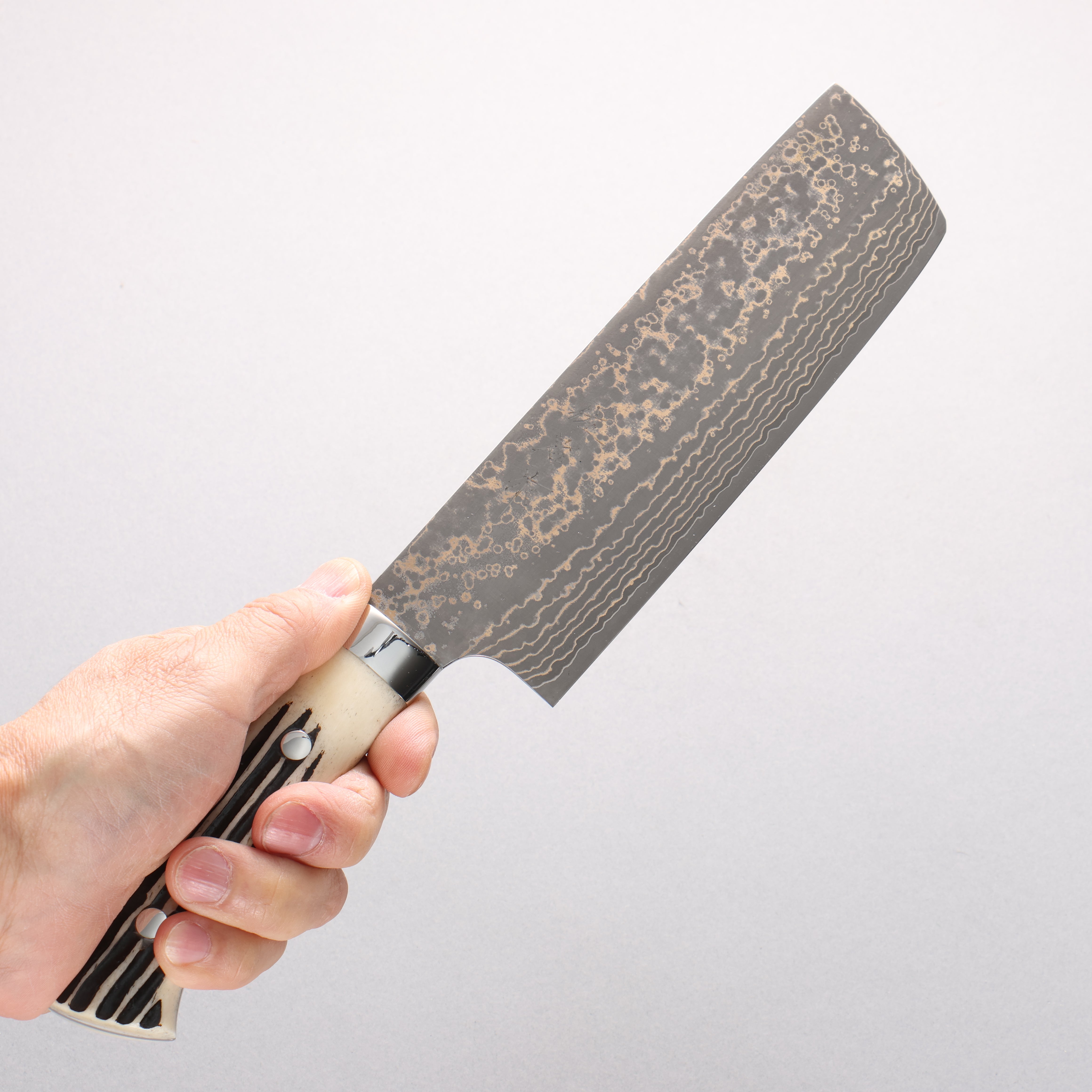 Takeshi Saji VG10w Damascus Gold Colored Nakiri 165mm White Deer Horn Handle - Seisuke Knife