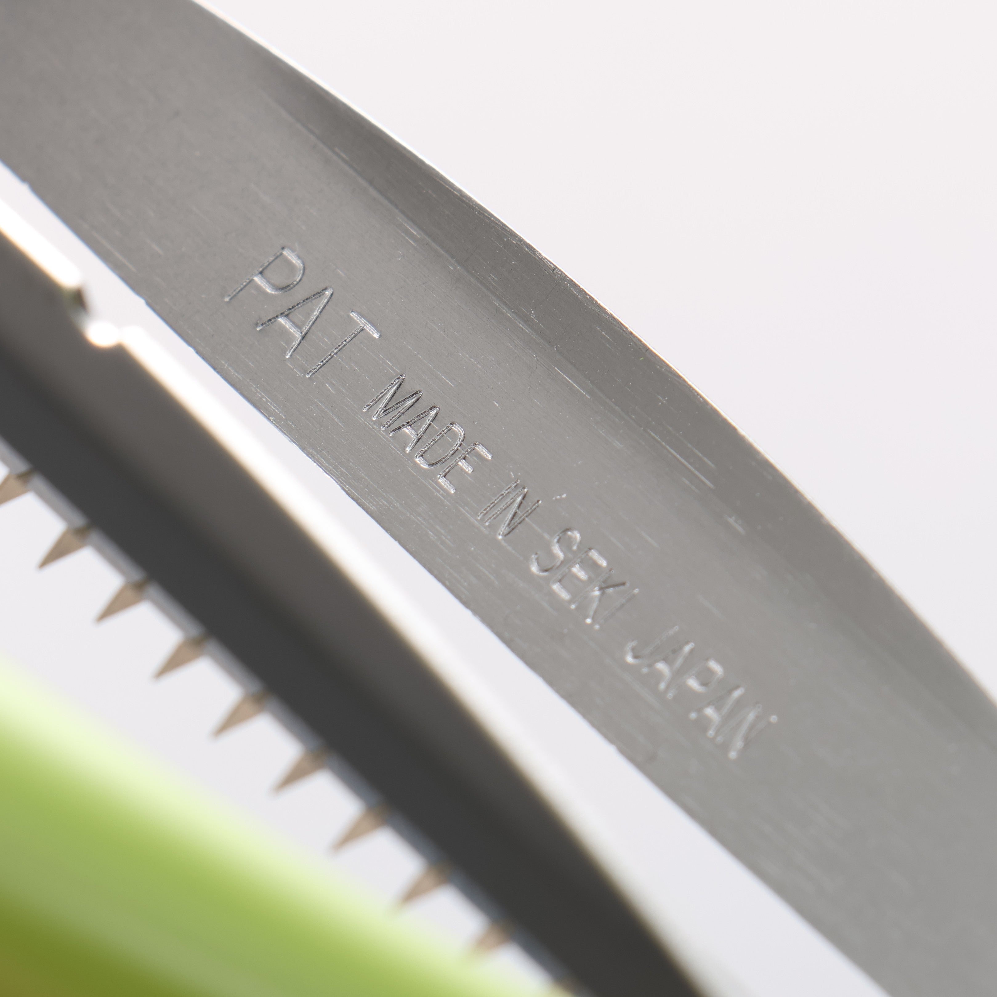 Japanese Roll Slicer - Seisuke Knife