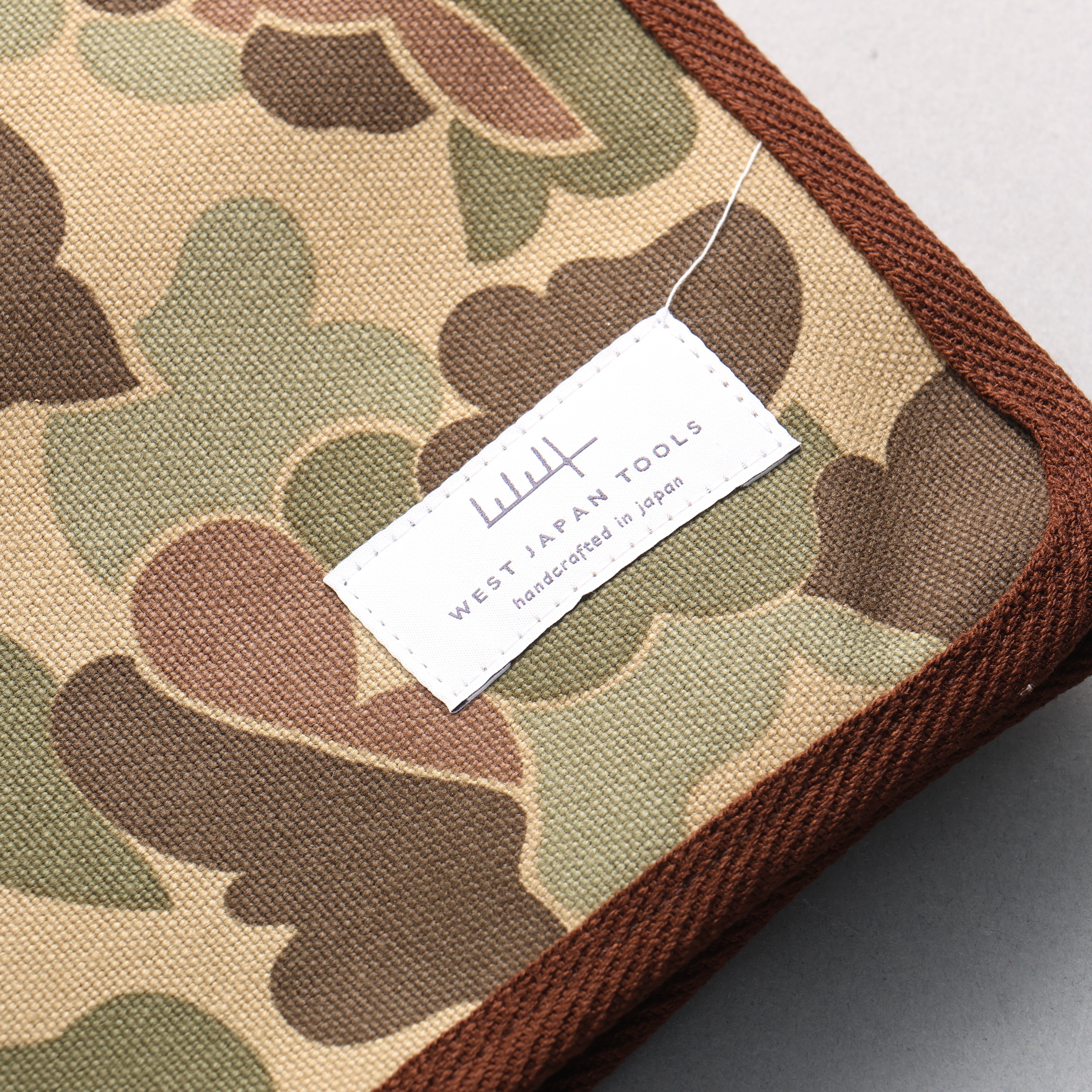 West Japan Tools 6 Pocket Knife Roll (Camouflage) - Seisuke Knife
