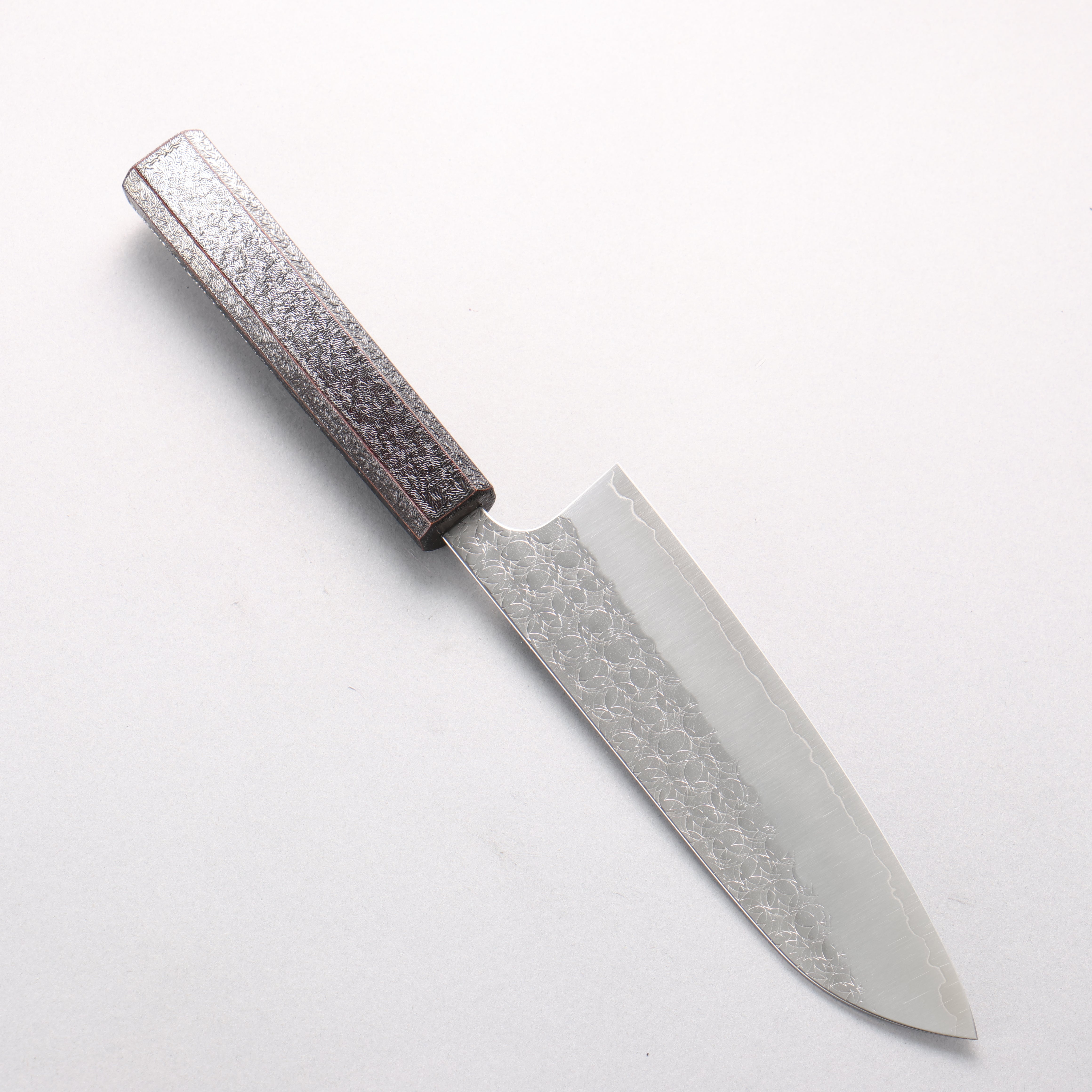 Yoshimi Kato Minamo SG2 Hammered Santoku 170mm Oak with Black Silver Lacquer Handle - Seisuke Knife