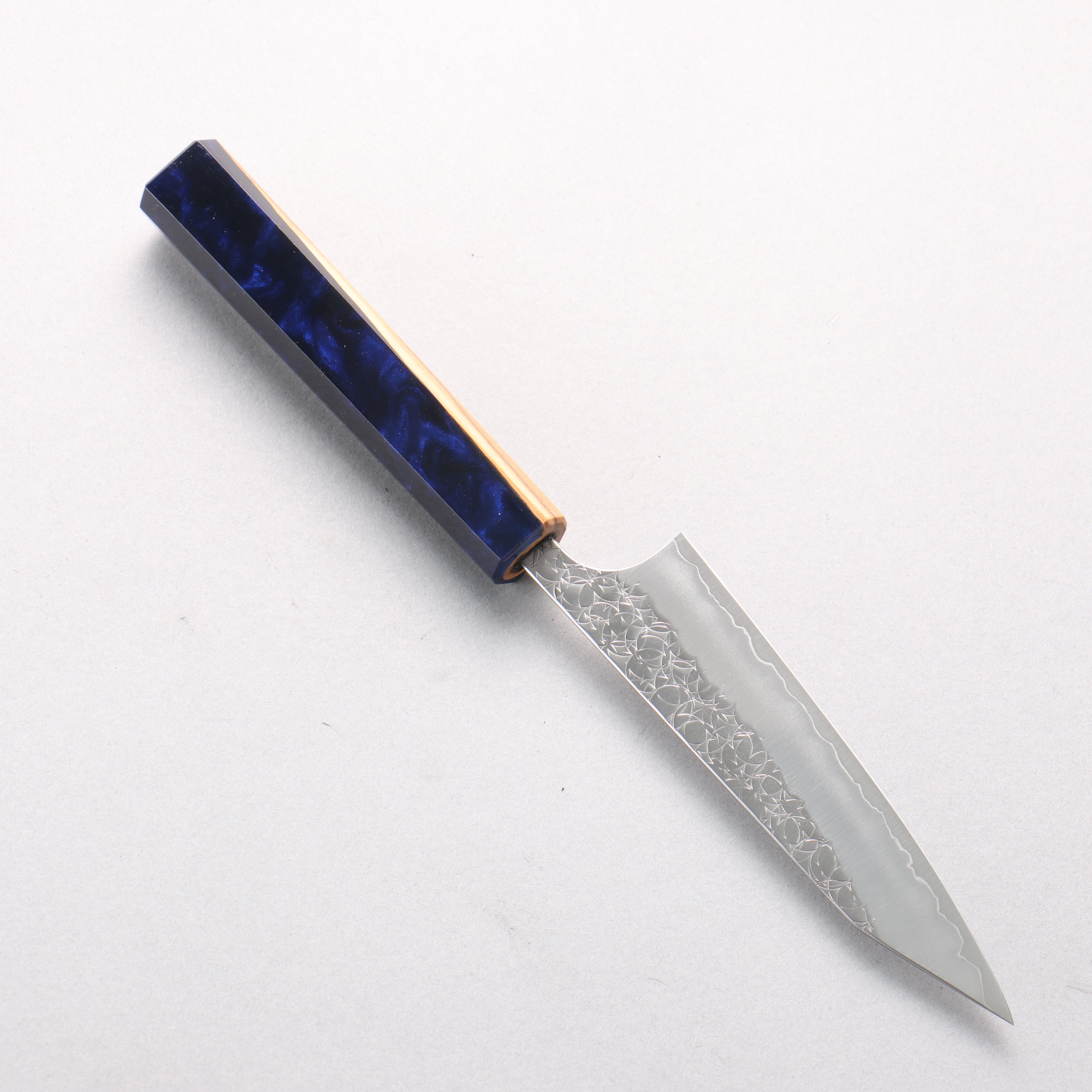 Yoshimi Kato Minamo SG2 Hammered Kiritsuke Petty-Utility 120mm Olive Tree and Blue Resin Handle - Seisuke Knife