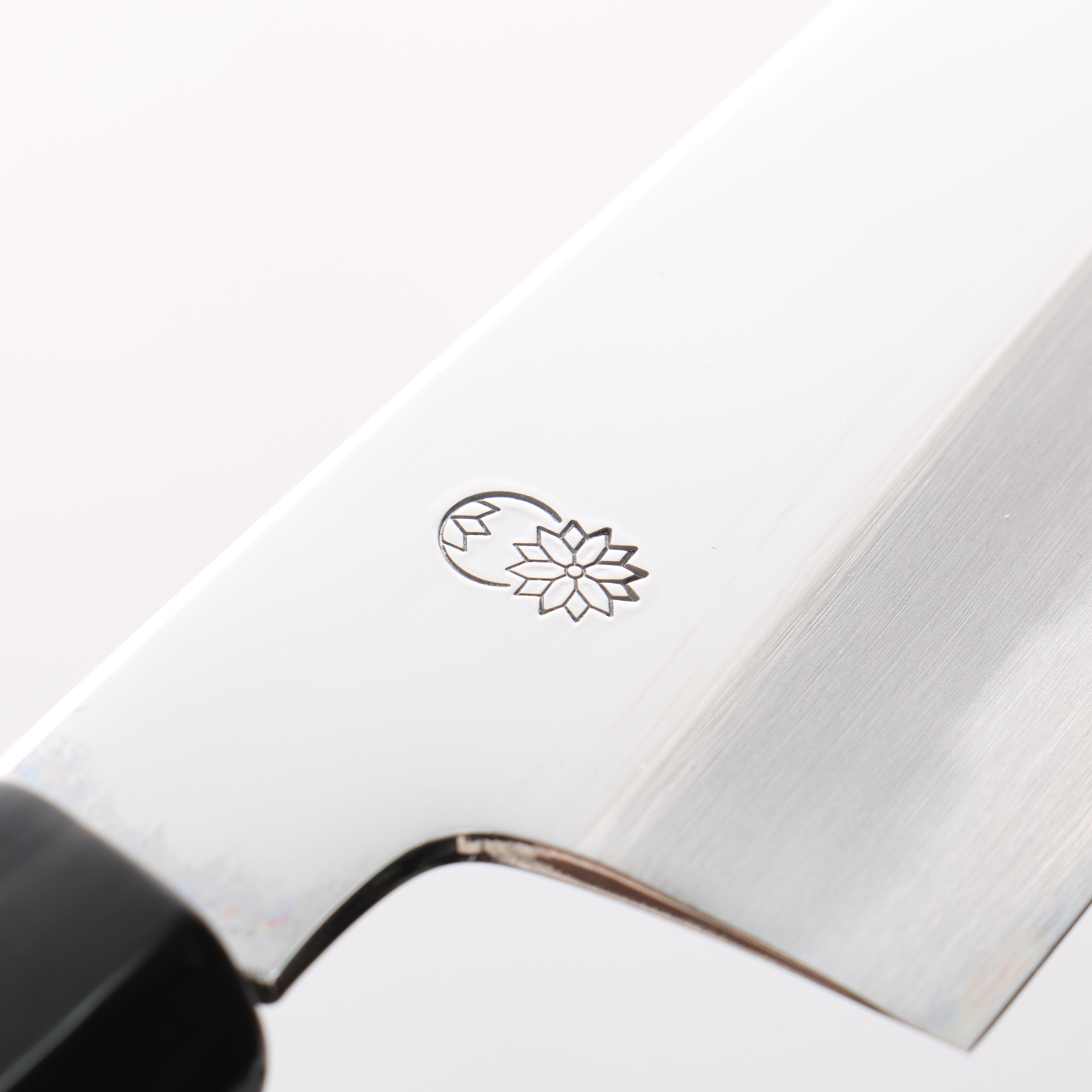 Choyo White Steel Mirrored Gyuto Japanese Chef Knife 210mm - Seisuke Knife