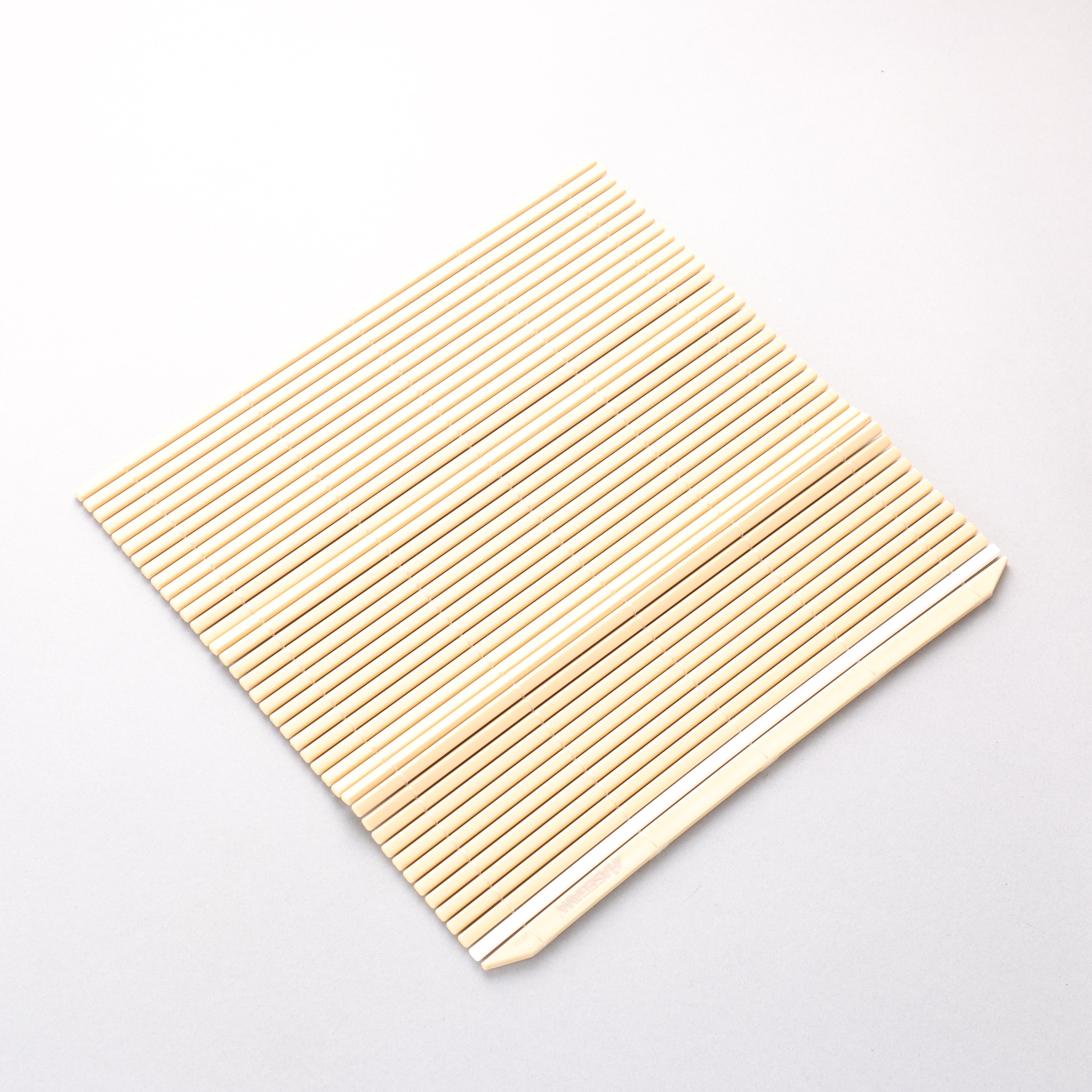 Hasegawa Cutting Board Sushi Roll Mat M 250mm x 240mm - Seisuke Knife