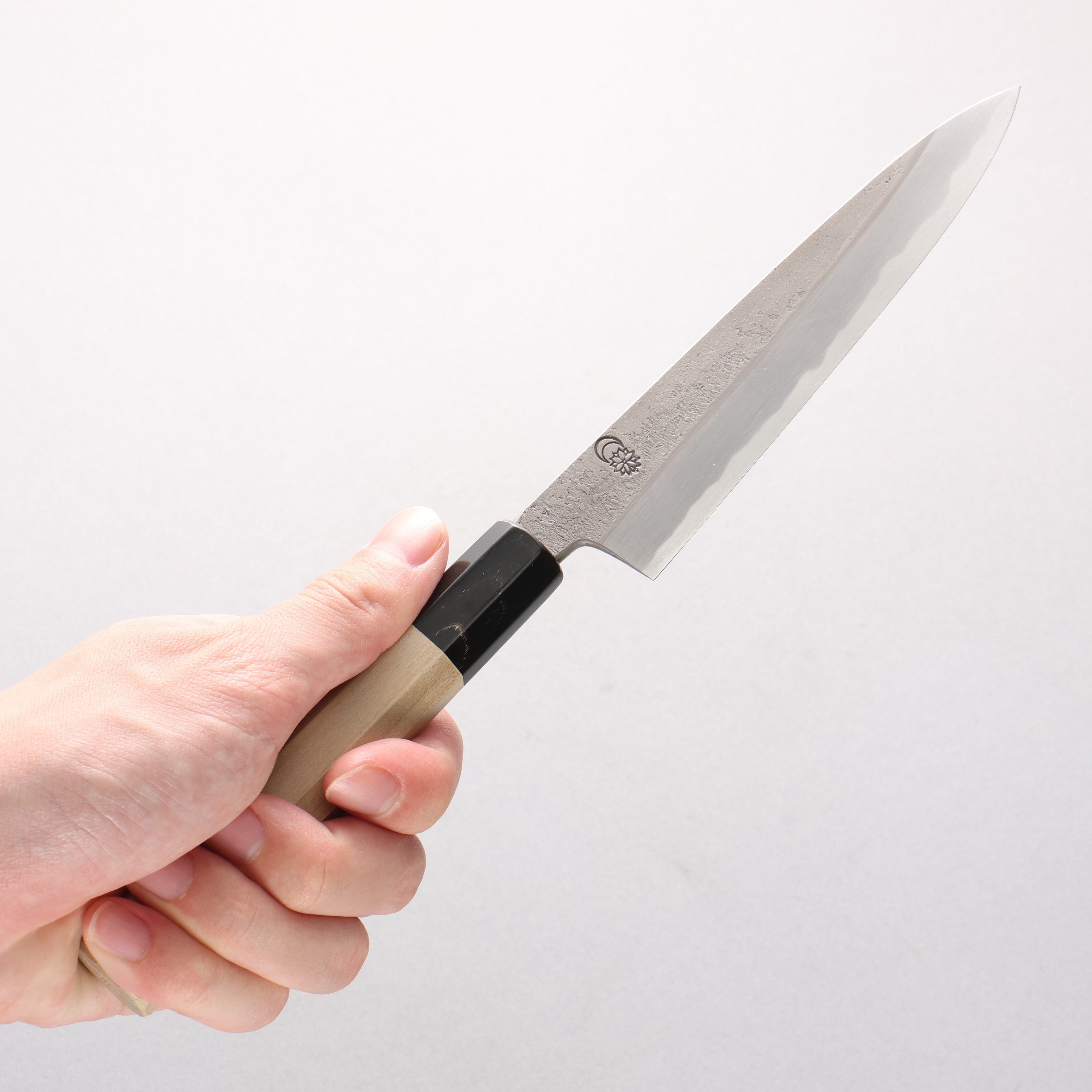 Kikuzuki White Steel No.2 Nashiji Petty-Utility 150mm Magnolia Handle - Seisuke Knife