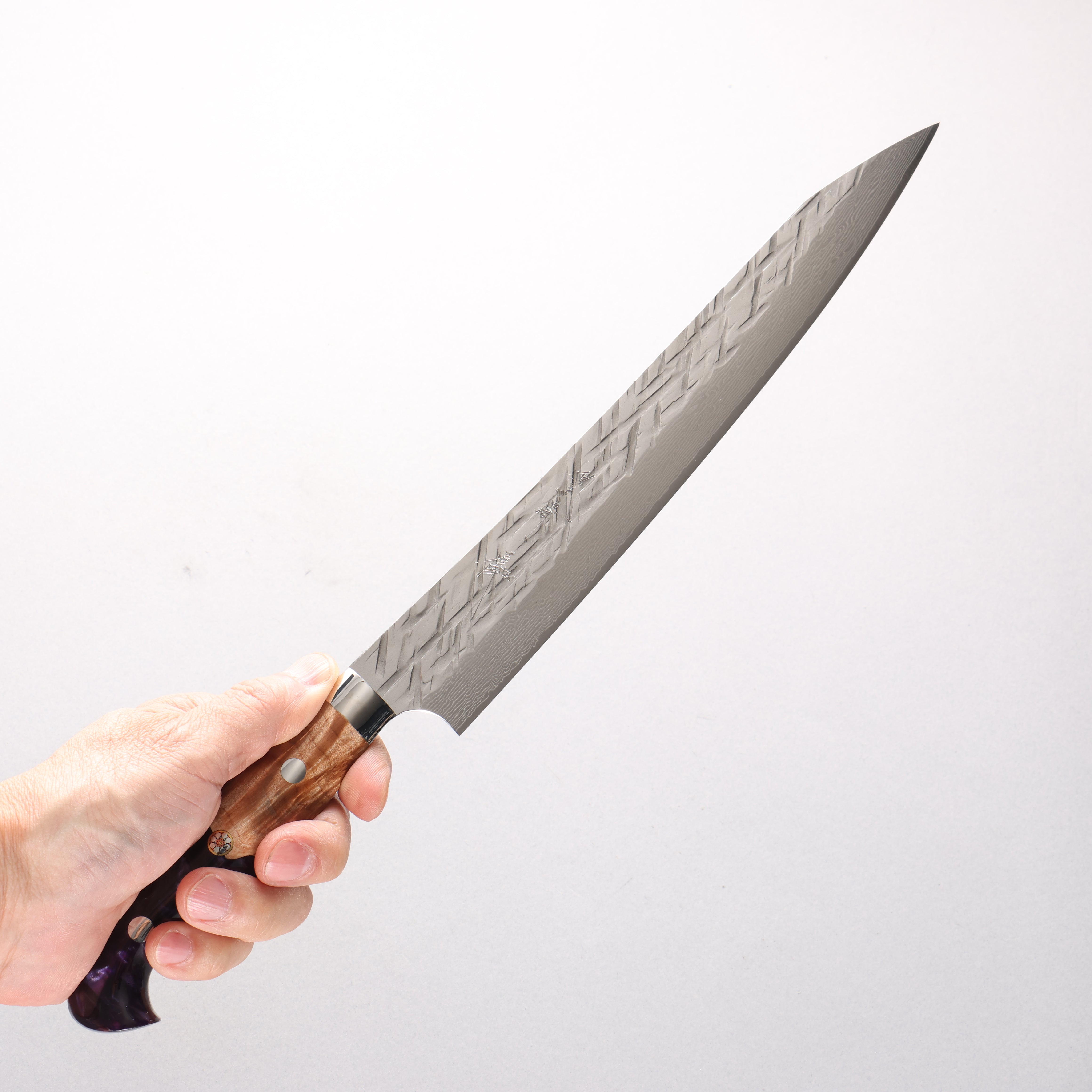 Yu Kurosaki Raijin V-Toku2 Hammered Damascus Sujihiki 240mm Olive Tree and Purple Resin Handle