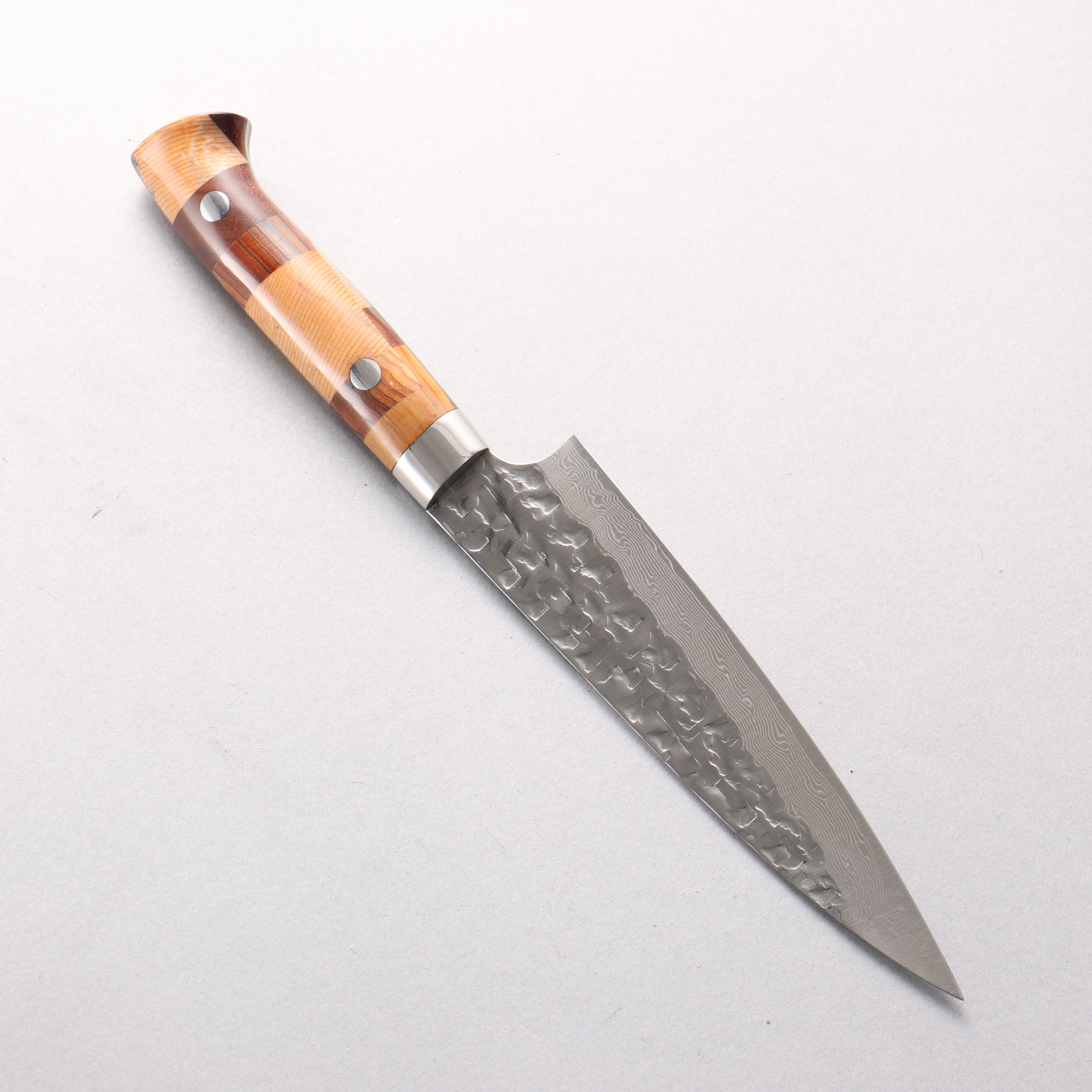 Takeshi Saji VG10 Hammered Damascus Cross Petty-Utility 150mm Kumiko (Wood Mosaic) Handle - Seisuke Knife