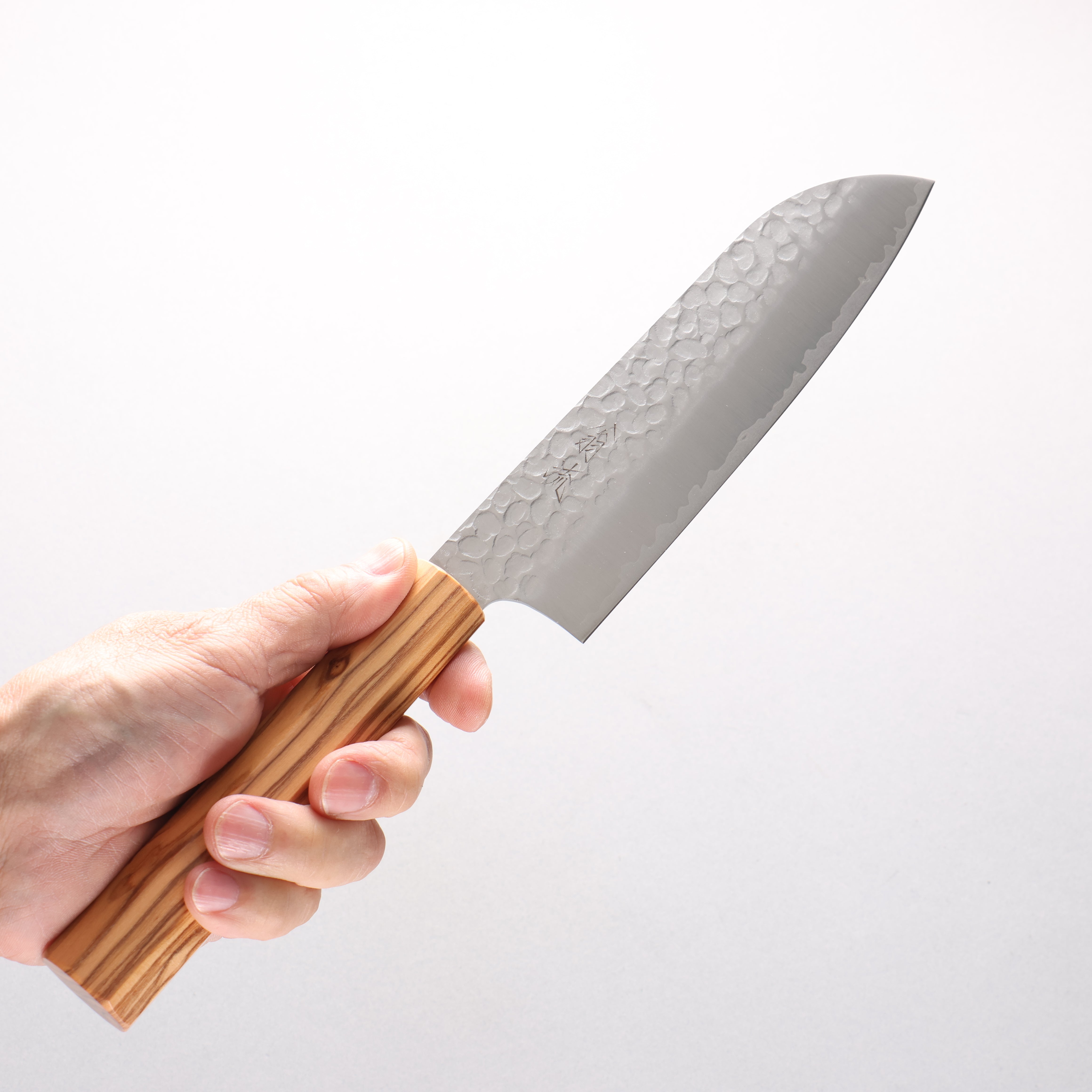 Oul VG10 Hammered Santoku 165mm Olive tree Handle - Seisuke Knife
