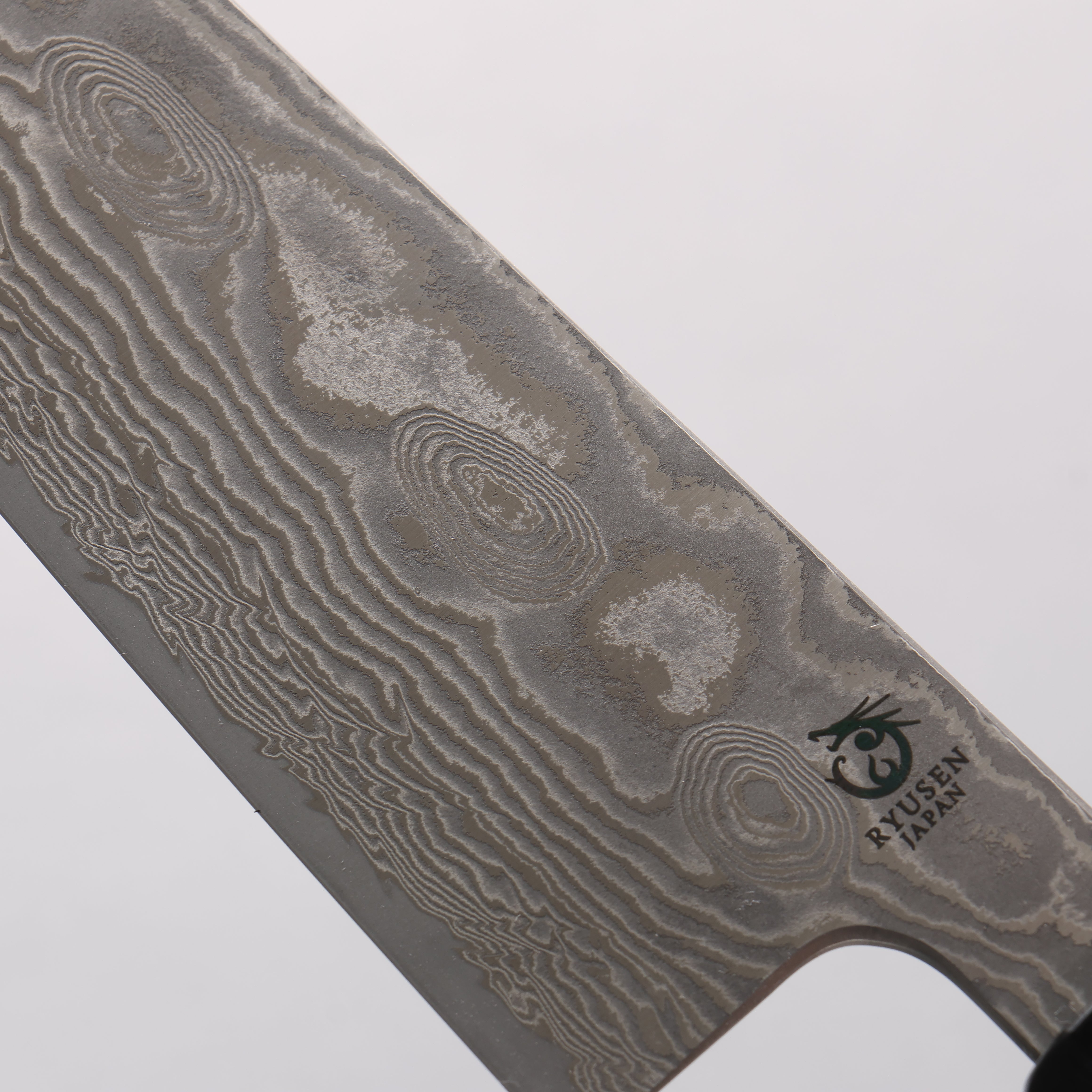 Ryusen Bonten Unryu Kai VG10 63 Layer Damascus Gyuto 210mm Chinese Quince Handle