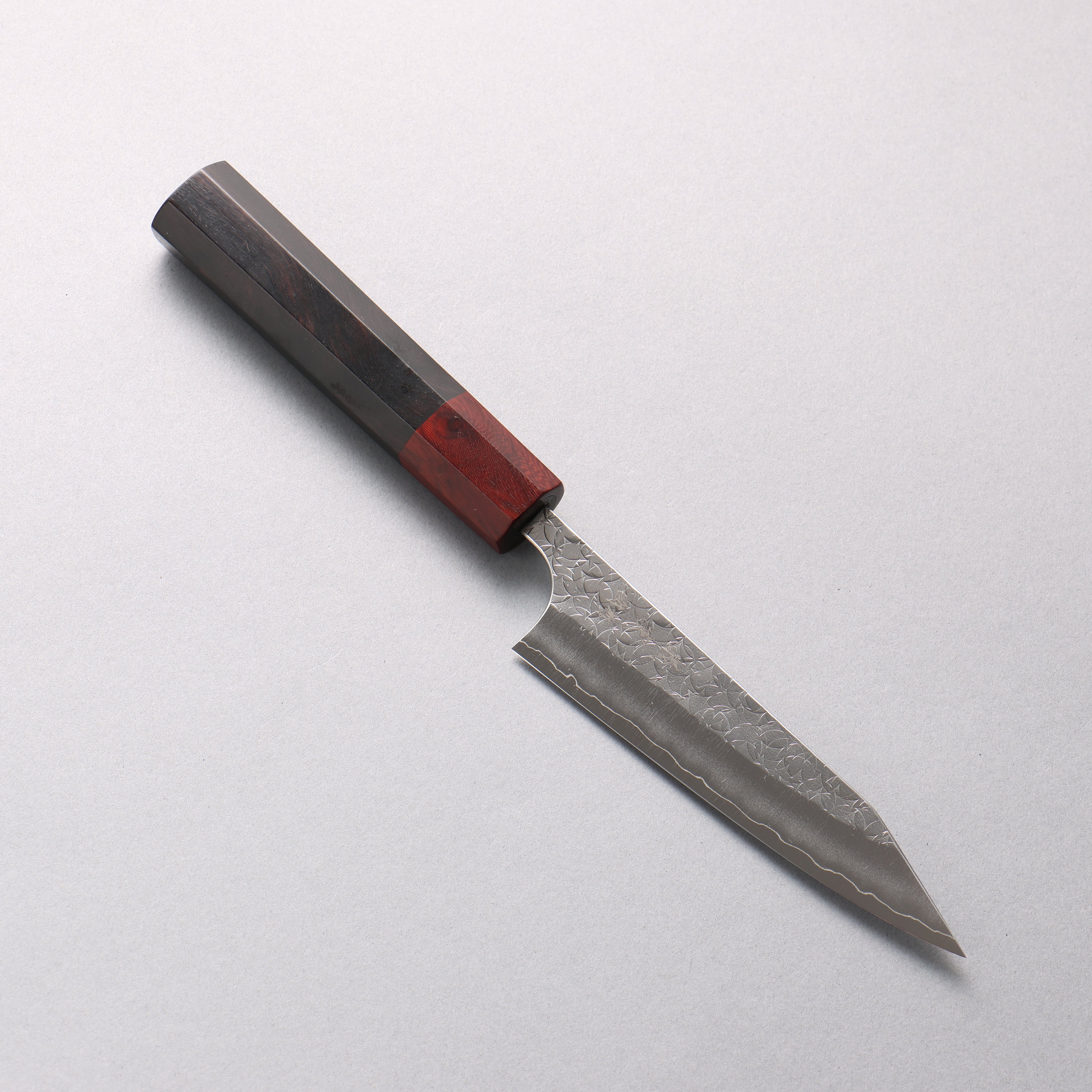 Yoshimi Kato Minamo SG2 Hammered Kiritsuke Petty-Utility 120mm Ebony (ferrule: Sandalwood) Handle