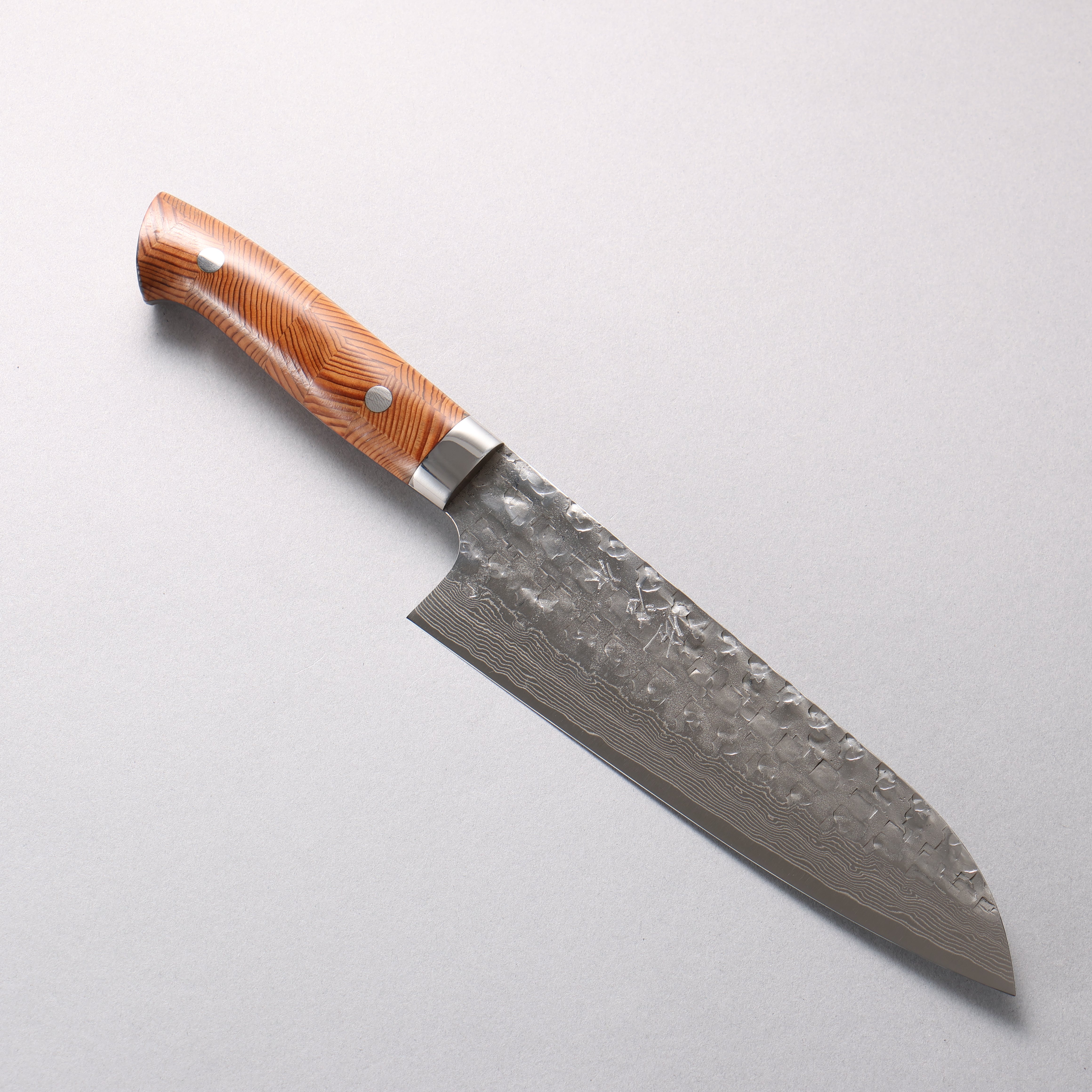 Takeshi Saji VG10 Hammered Damascus Cross Santoku 180mm Kumiko (Wood Mosaic) Handle
