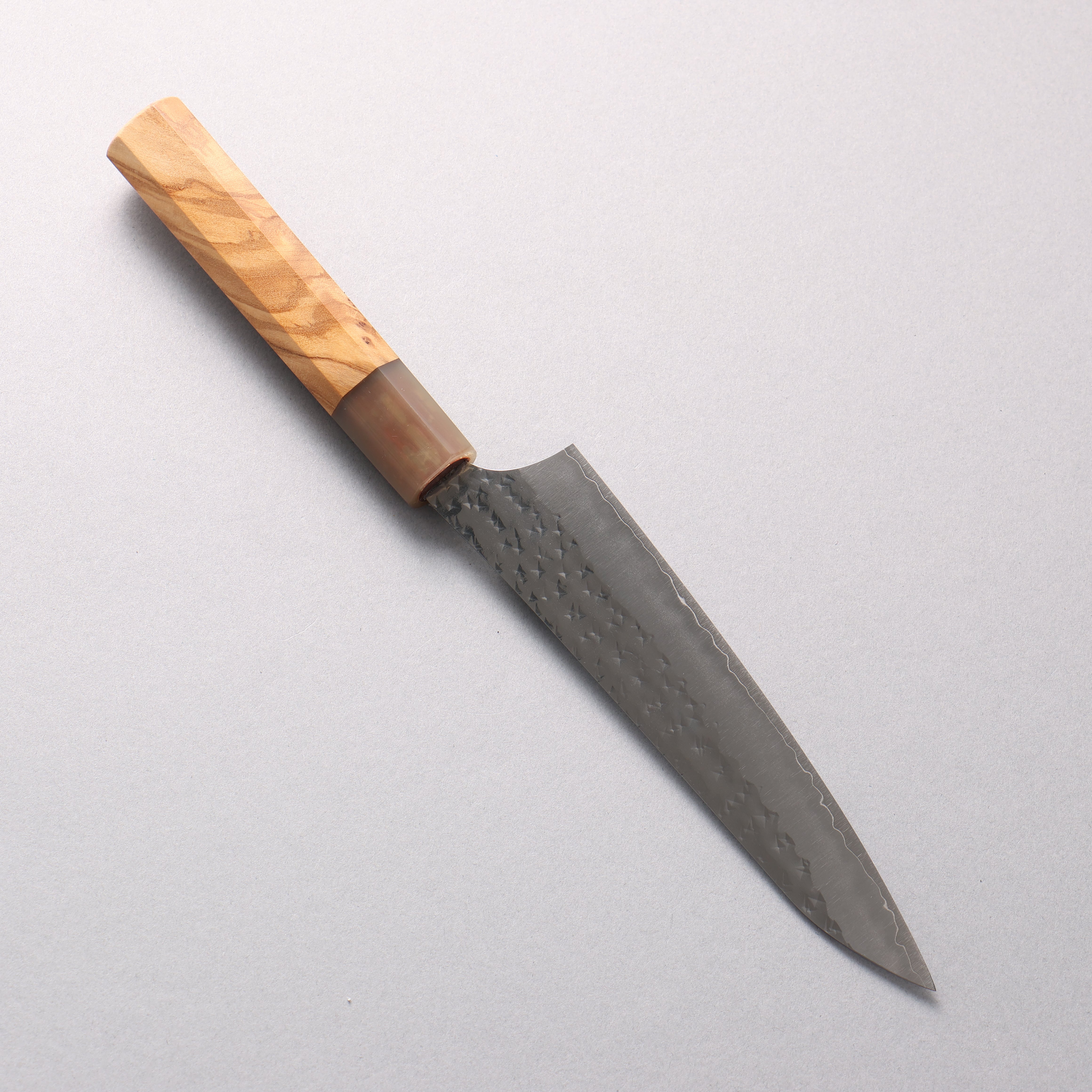 Yu Kurosaki Senko Ei SG2 Hammered Petty-Utility 150mm Olive tree (ferrule: Water Buffalo Horn) Handle