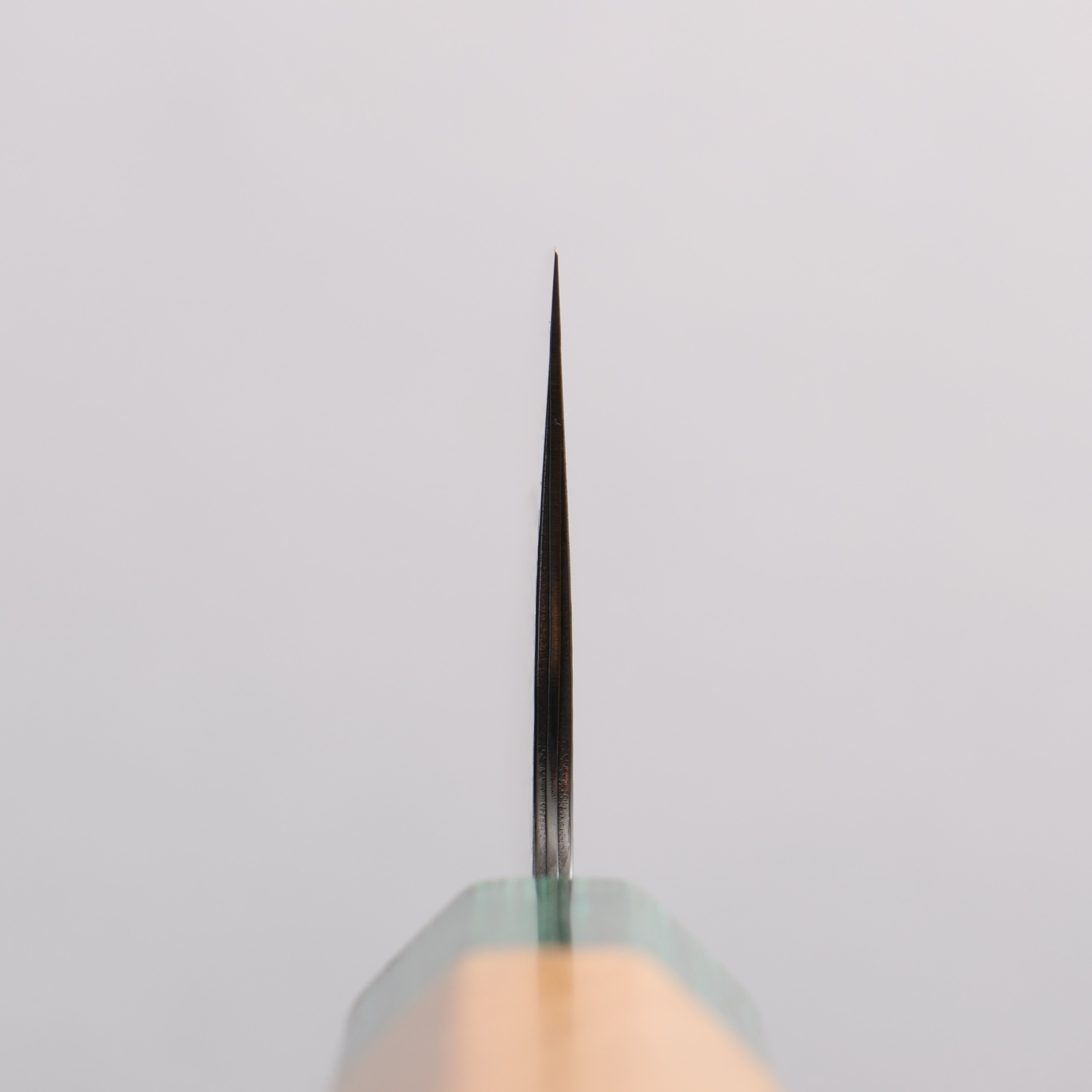 Makoto Kurosaki VG10w Damascus Gyuto 210mm Japanese Elm (Ferrule: Green Pakka Wood) Handle