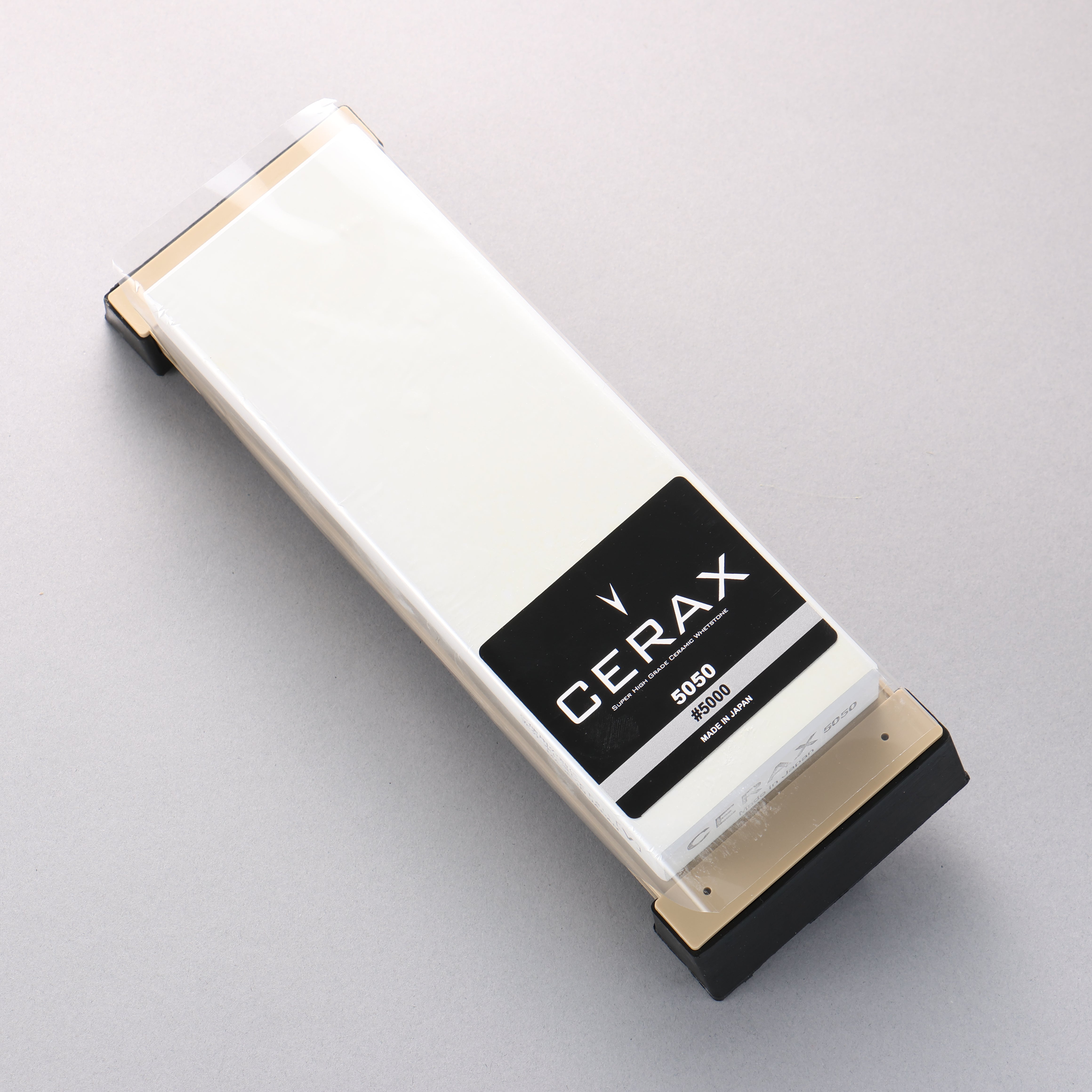 Suehiro CERAX 5050 Ceramic Fine Sharpening Stone with Plastic Base - #5000 - Seisuke Knife