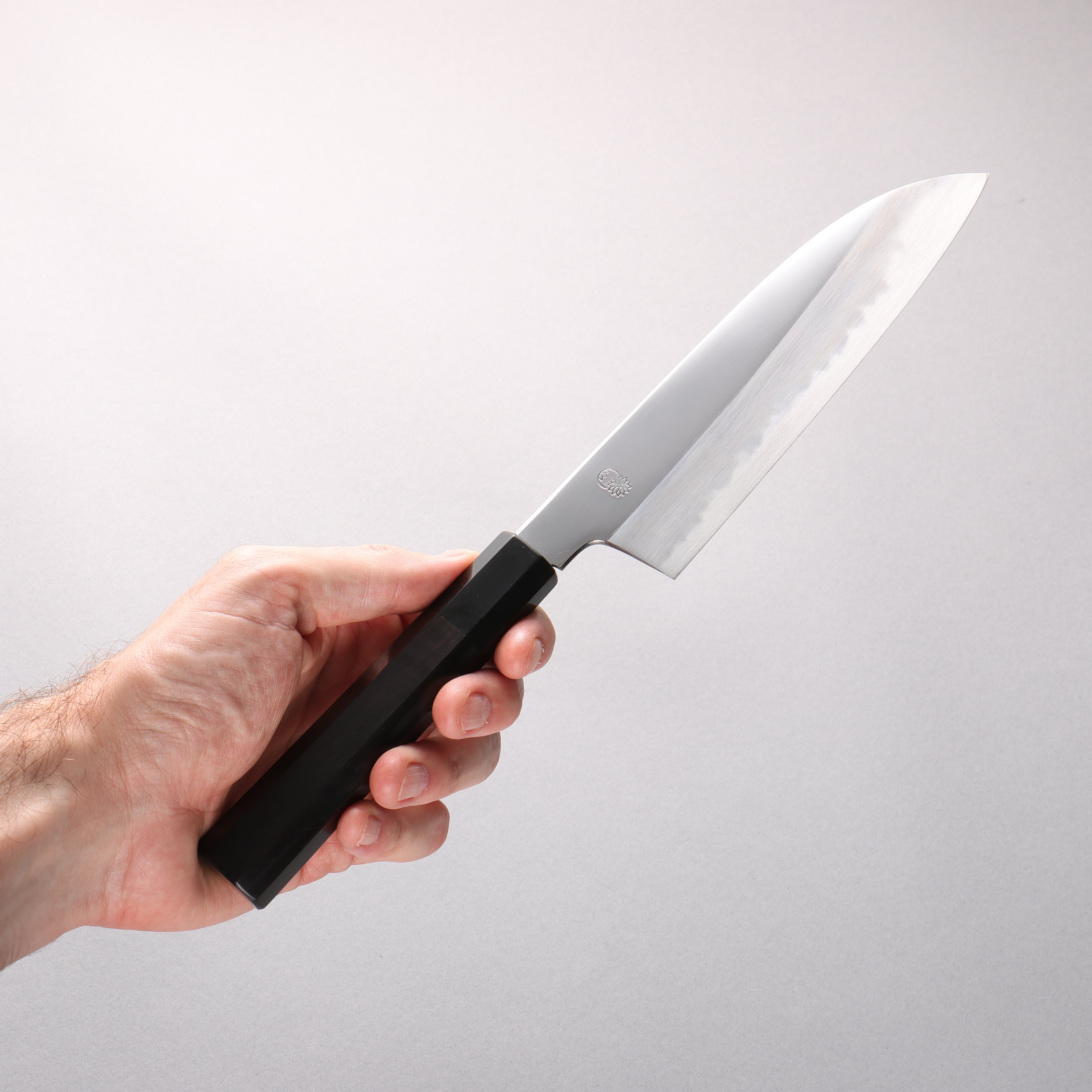 Choyo Blue Steel No.1 Migaki Santoku 180mm Ebony Wood & Black Water Buffalo Horn Handle - Seisuke Knife