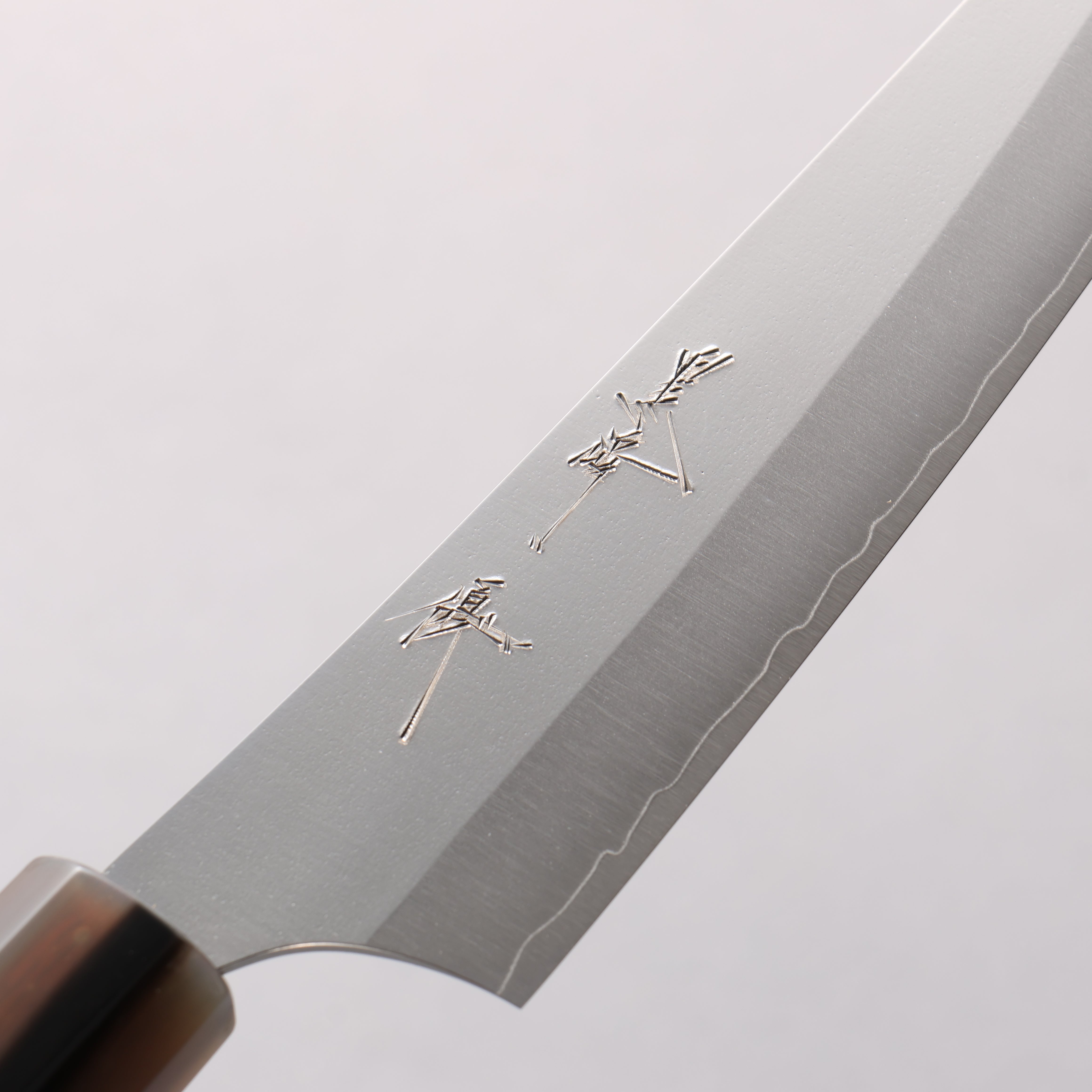 Yu Kurosaki New Gekko VG-XEOS Petty-Utility 150mm Olive Tree (ferrule: White Water Buffalo Horn) Handle