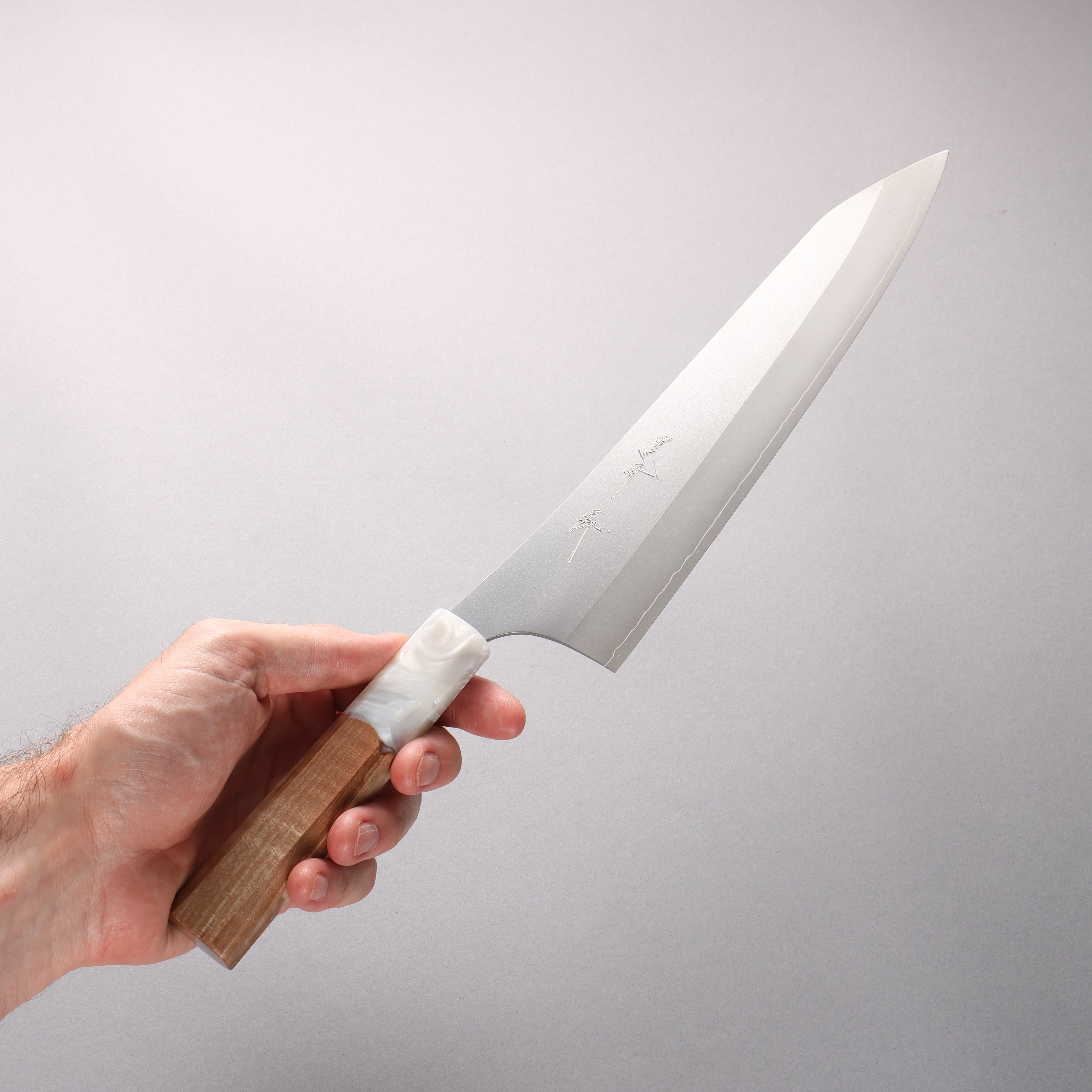Yu Kurosaki New Gekko VG-XEOS Gyuto 240mm Resin Coated Birch & White Resin Handle - Seisuke Knife