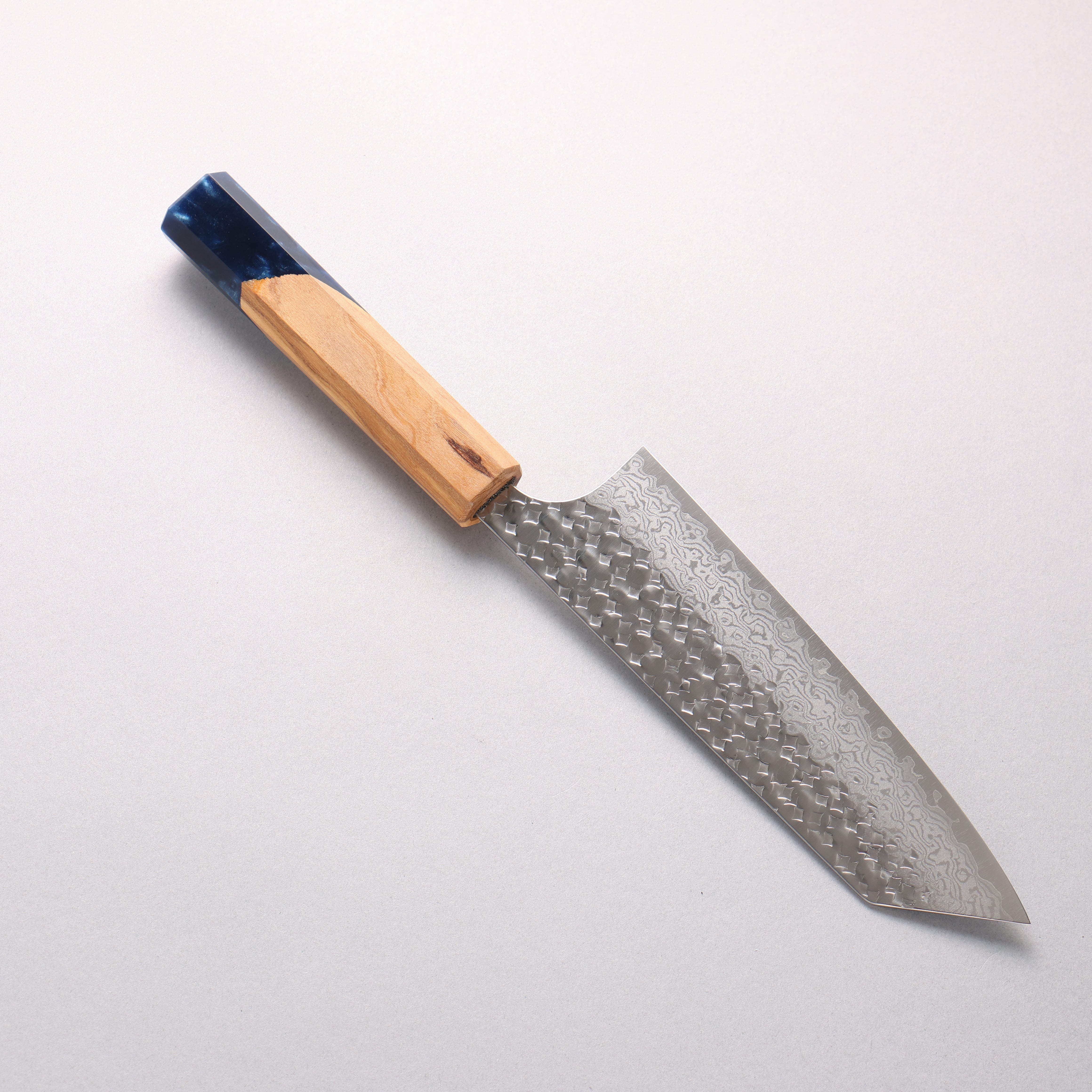 Yoshimi Kato Minamo II VG-XEOS Hammered Damascus Bunka 170mm Black Stabilized Wood (White Turquoise Ring) Handle