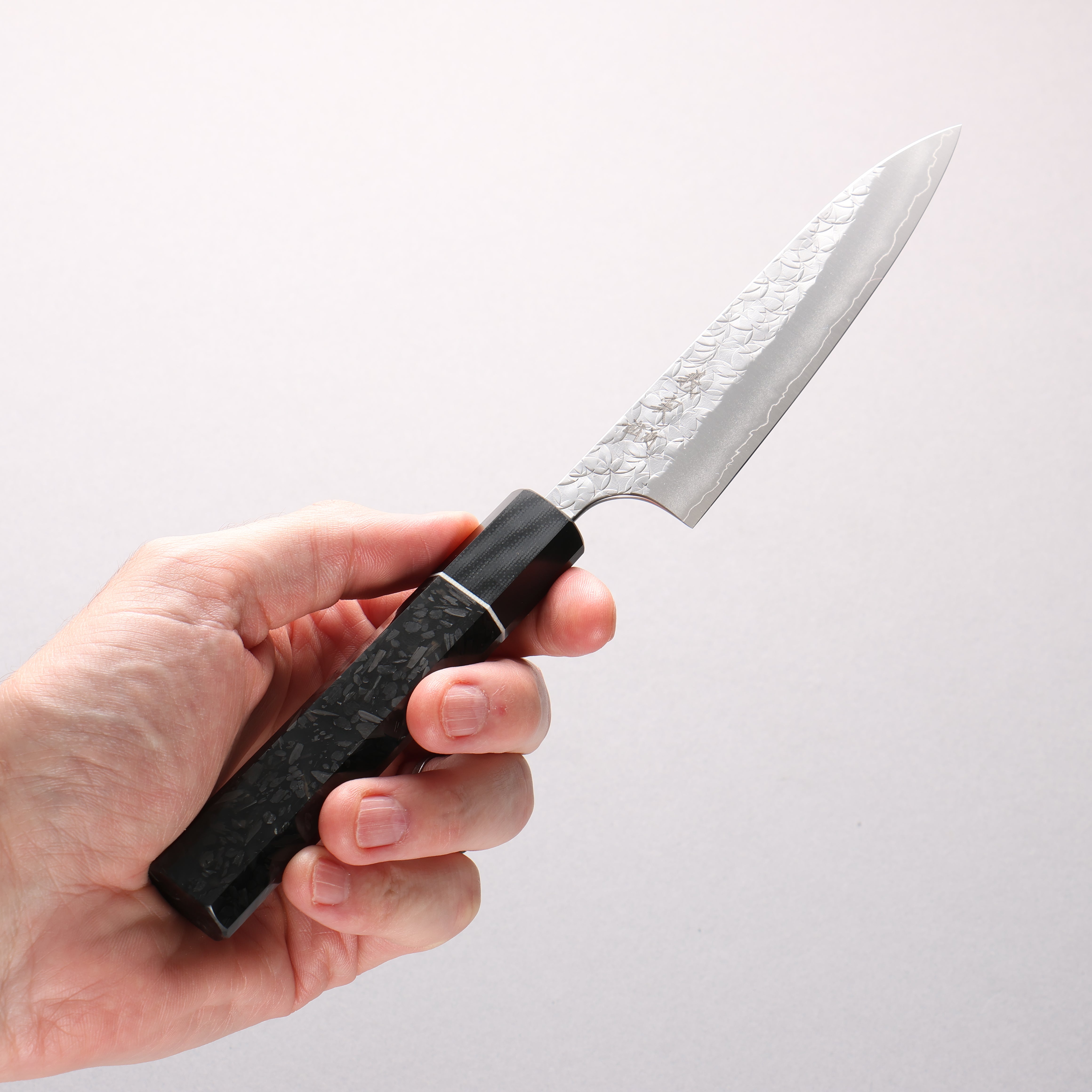 Yoshimi Kato Minamo SG2 Hammered Petty-Utility 120mm Carbon Fiber (ferrule: G10) Handle