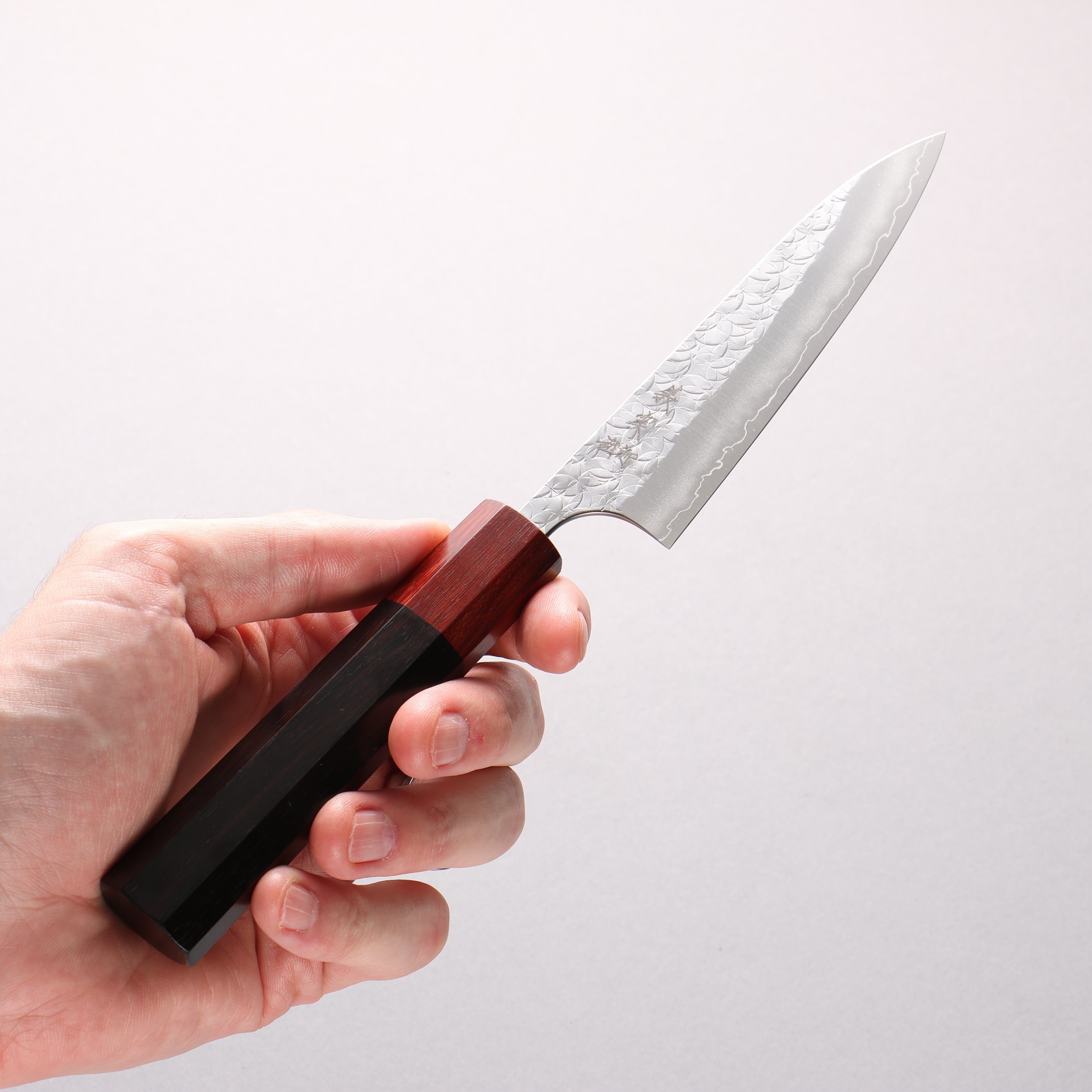 Yoshimi Kato Minamo SG2 Hammered Petty-Utility 120mm Ebony (ferrule: Sandalwood) Handle
