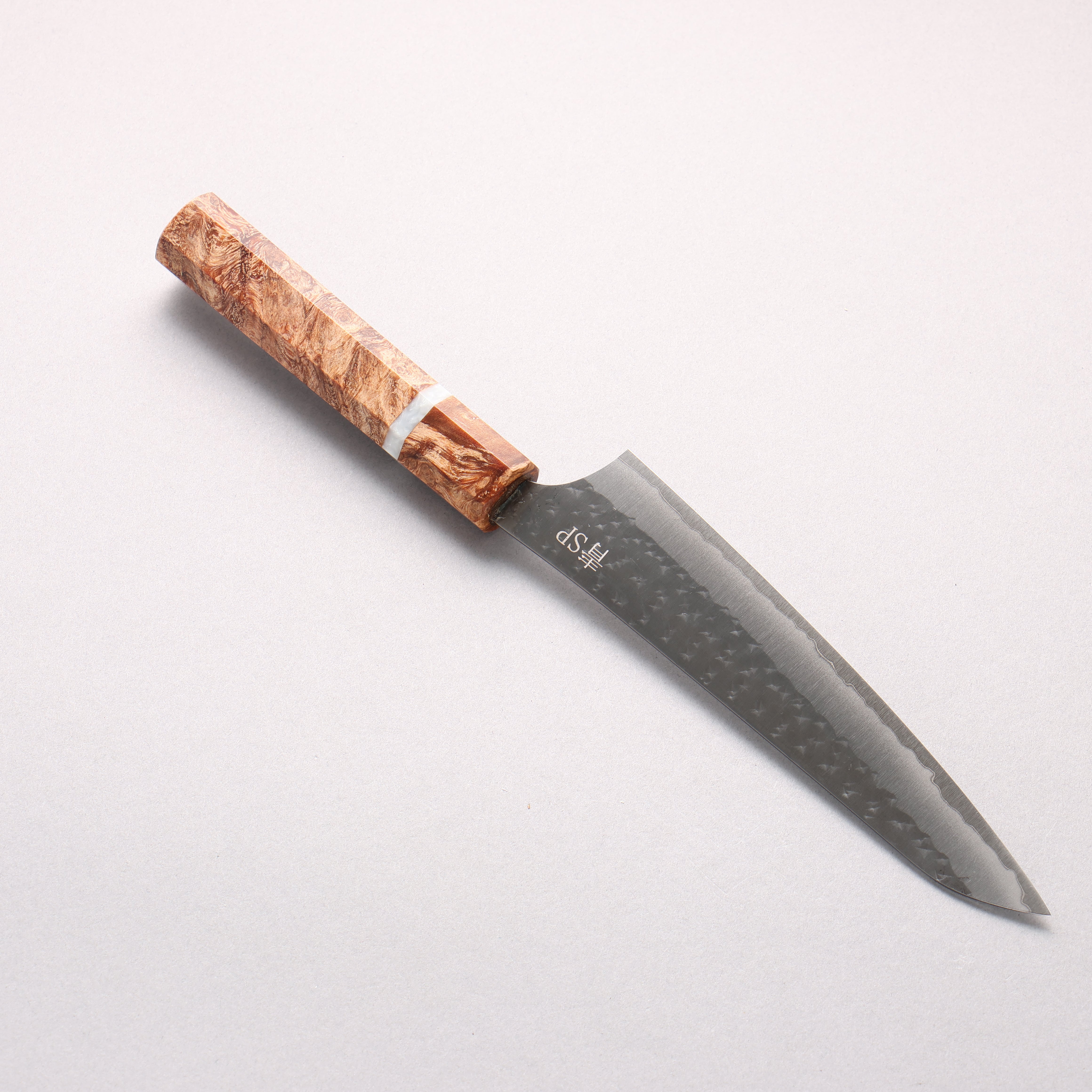 Yu Kurosaki Kokusen Blue Super Hammered Petty-Utility 150mm Brown Stabilized Wood (White Ring) Handle