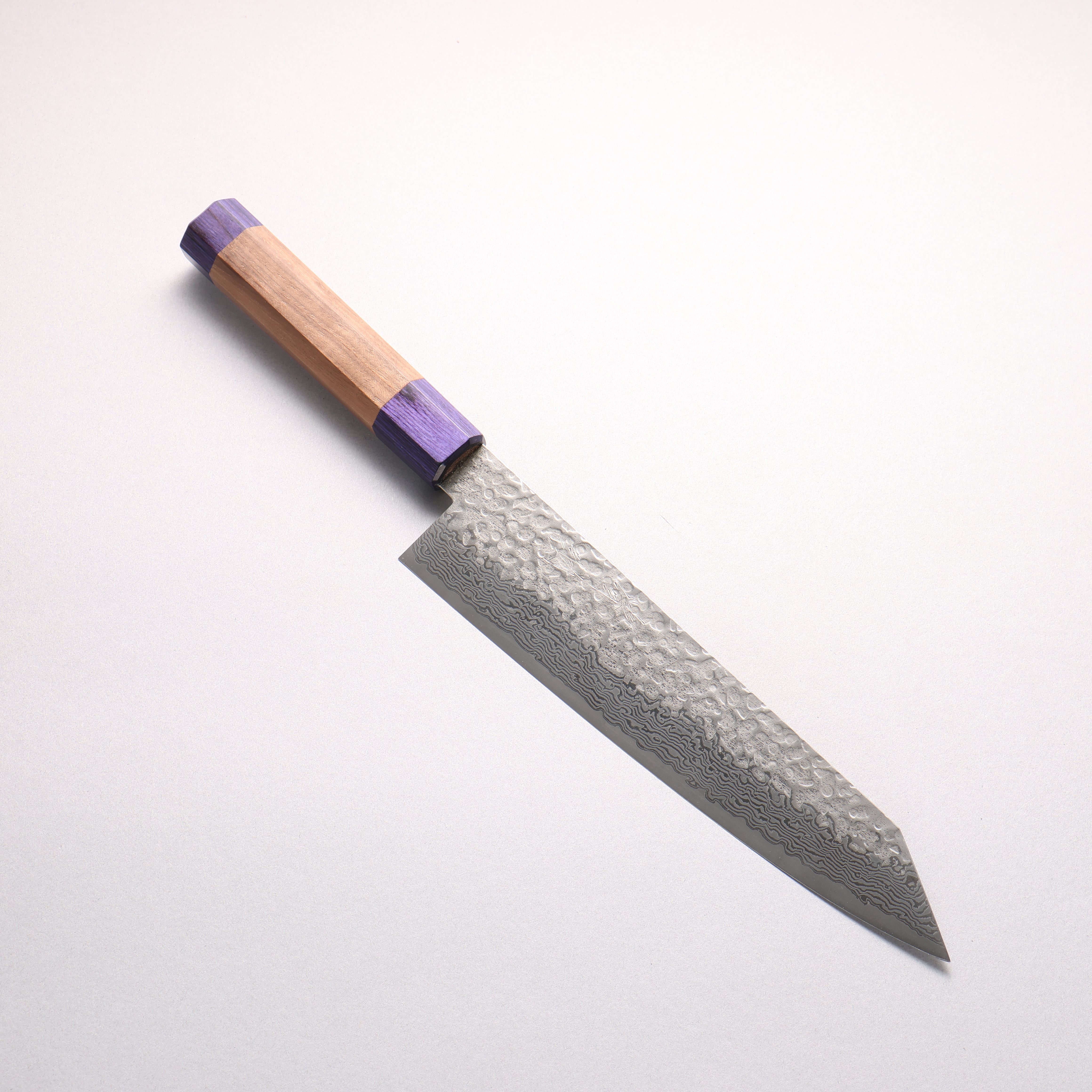 Seisuke Silver Steel No.3 Hammered Damascus Matte Kiritsuke Gyuto 210mm Walnut (With Double Blue Pakka wood) Handle