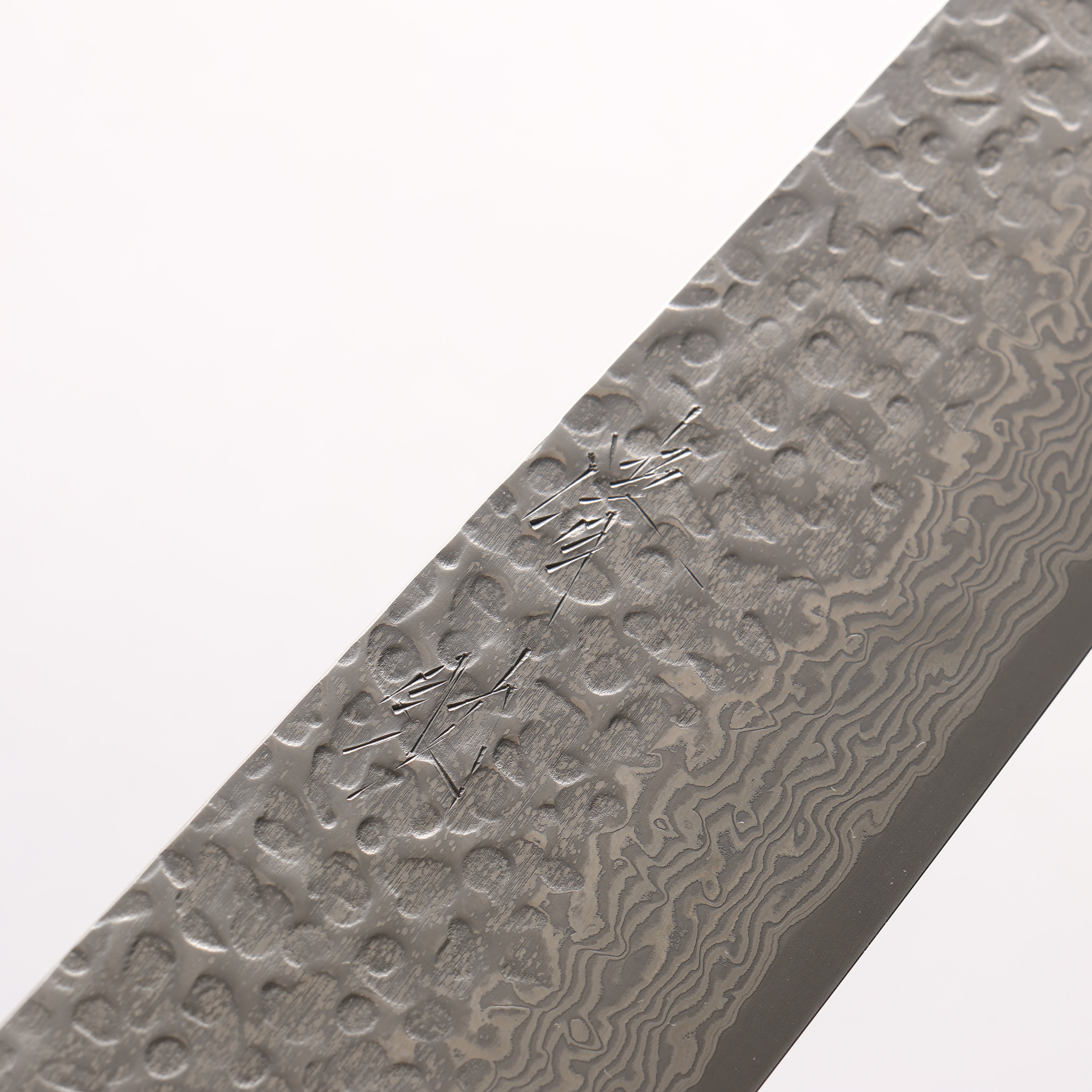 Seisuke Silver Steel No.3 Hammered Damascus Matte Kiritsuke Gyuto 210mm Walnut (With Double Blue Pakka wood) Handle