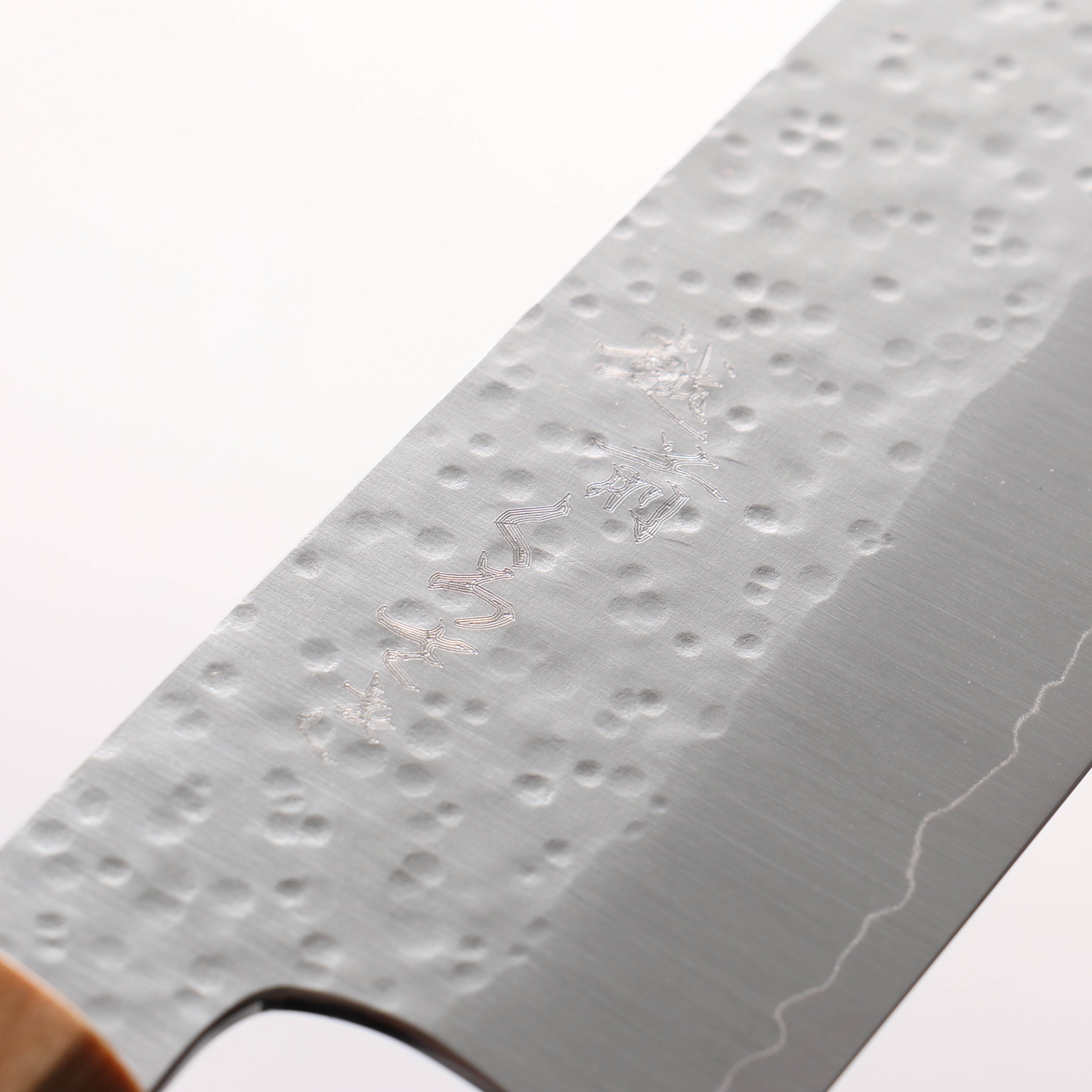 Makoto Kurosaki SG2 Hammered(Maru) Bunka 180mm Cherry Wood Handle - Seisuke Knife