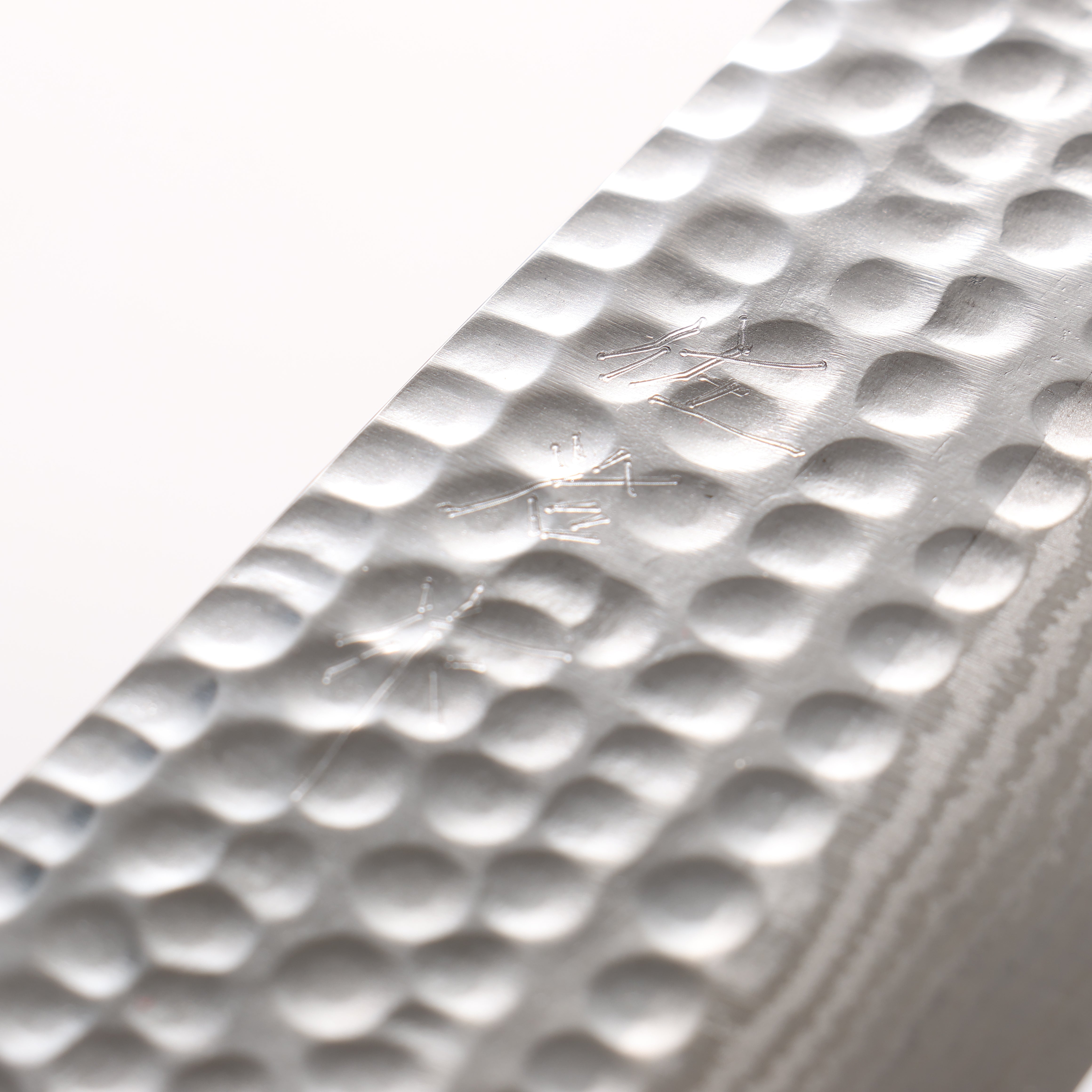 Takeshi Saji SRS13 Damascus Hammered(Maru) Santoku 180mm Corian (Cloud pattern) Handle