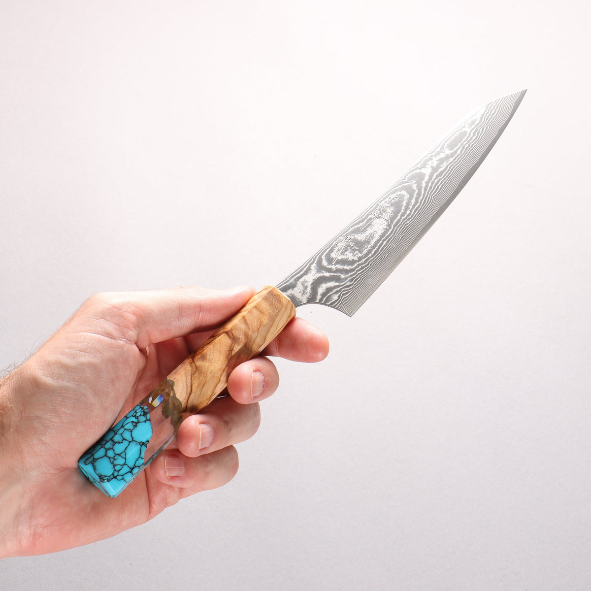 Yu Kurosaki Suiun SG2 Damascus Petty-Utility 150mm Olive Tree Clear Resin And Turquoise Handle