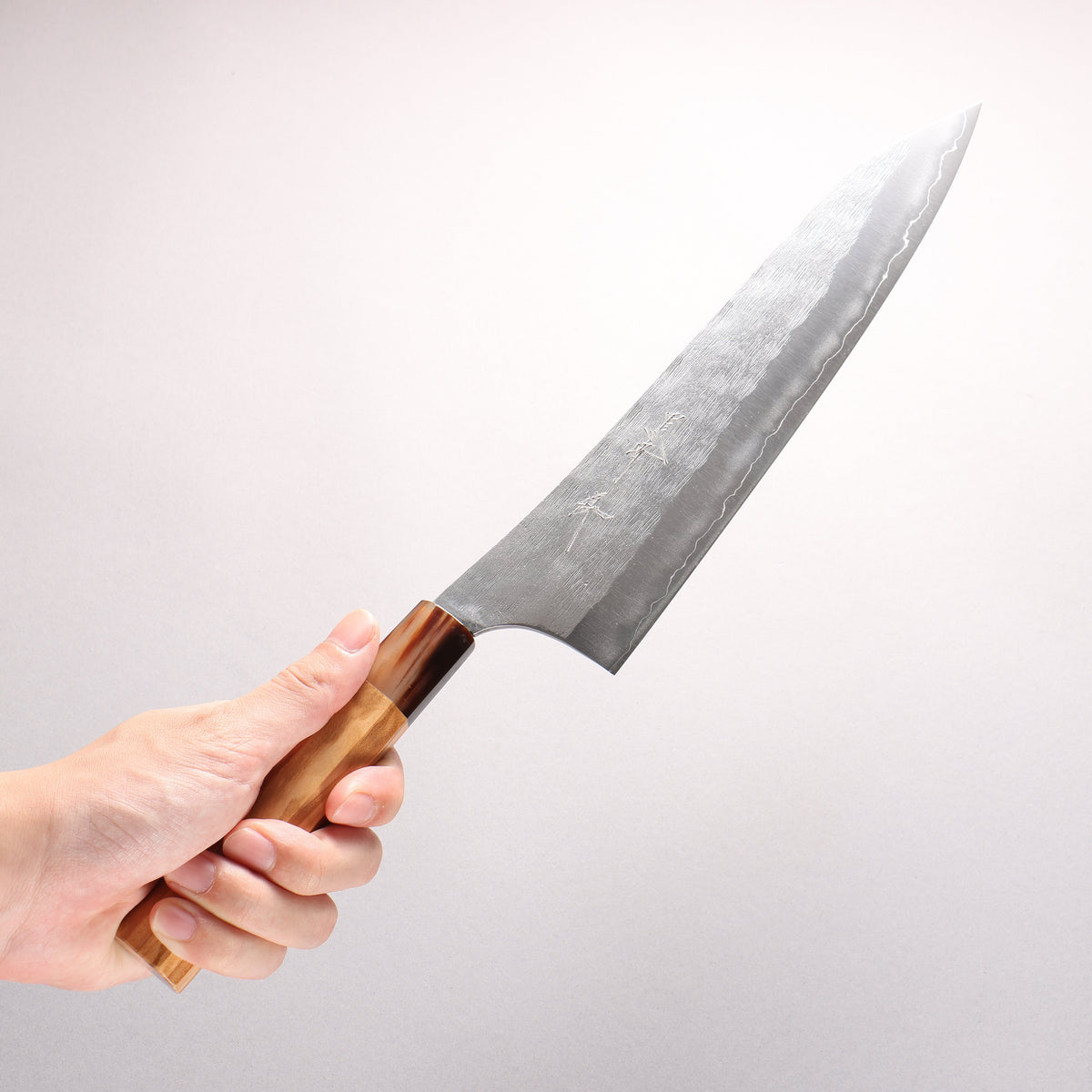 Yu Kurosaki Suiren Silver Steel No.3 Hammered Gyuto 240mm Olive Tree (ferrule: White Water Buffalo Horn) Handle - Seisuke Knife