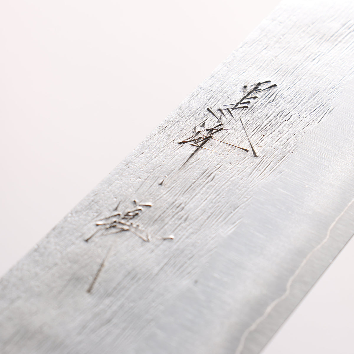Yu Kurosaki Suiren Silver Steel No.3 Hammered Sujihiki 270mm Olive Tree (ferrule: White Water Buffalo Horn) Handle - Seisuke Knife