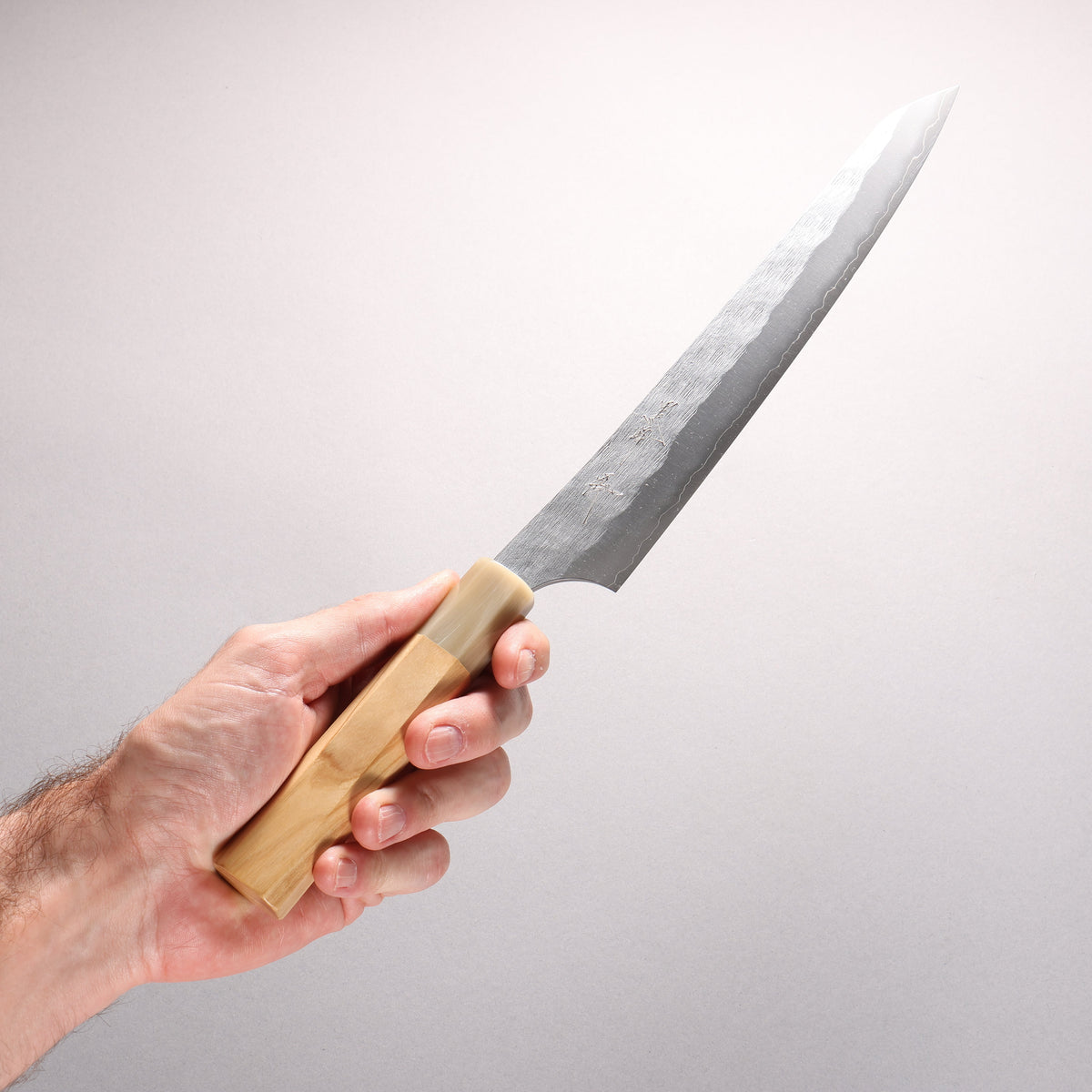 Yu Kurosaki Suiren Silver Steel No.3 Hammered Sujihiki 240mm Olive Tree (ferrule: White Water Buffalo Horn) Handle