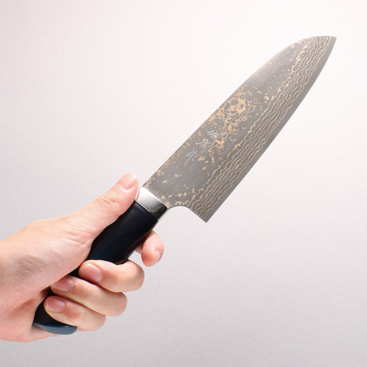 Takeshi Saji VG10w Colored Damascus Black Finished Santoku 180mm Matte Black and Blue Urethane Coating Handle with Sheath