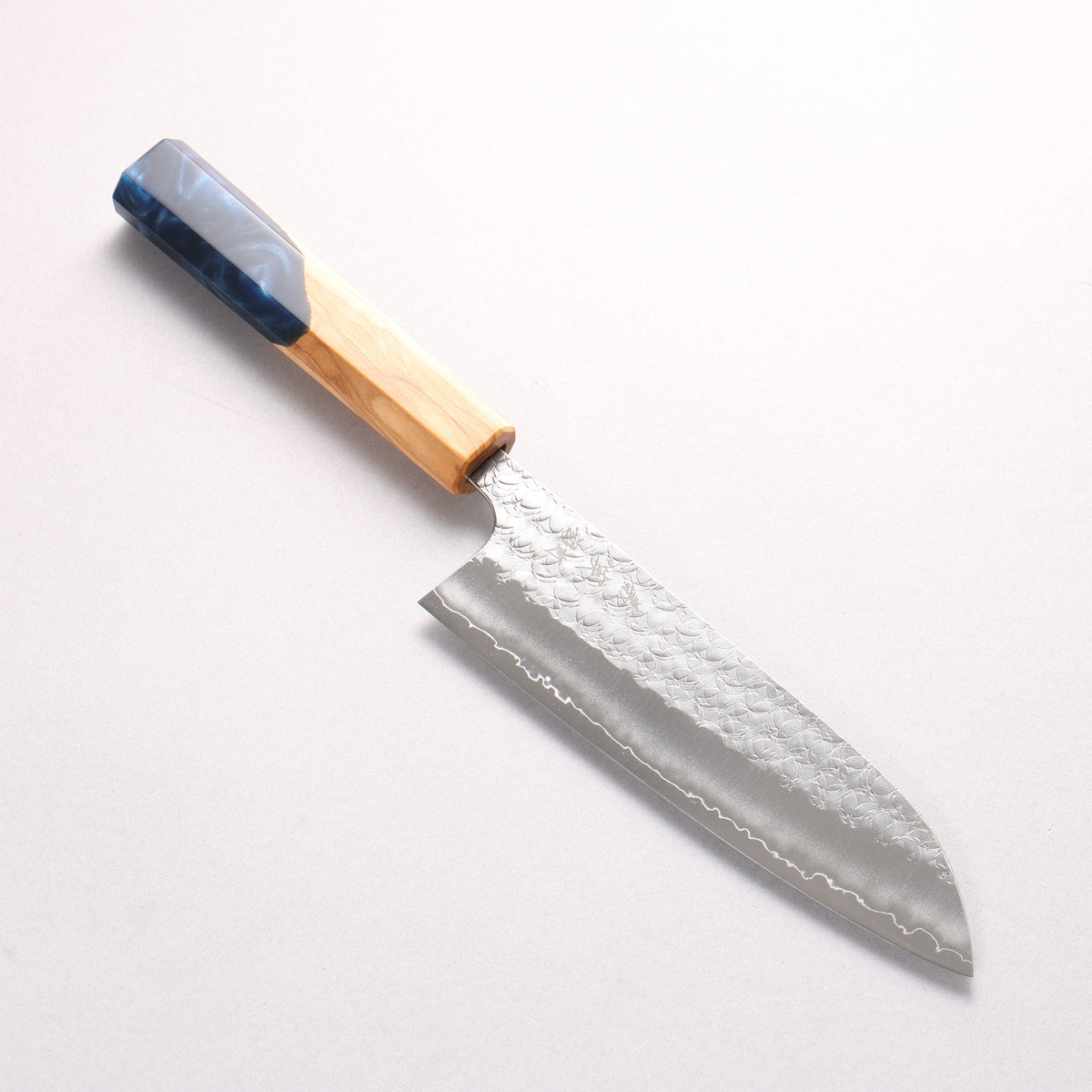 Yoshimi Kato Minamo SG2 Hammered Santoku 170mm Olive Tree and Blue Resin Handle - Seisuke Knife