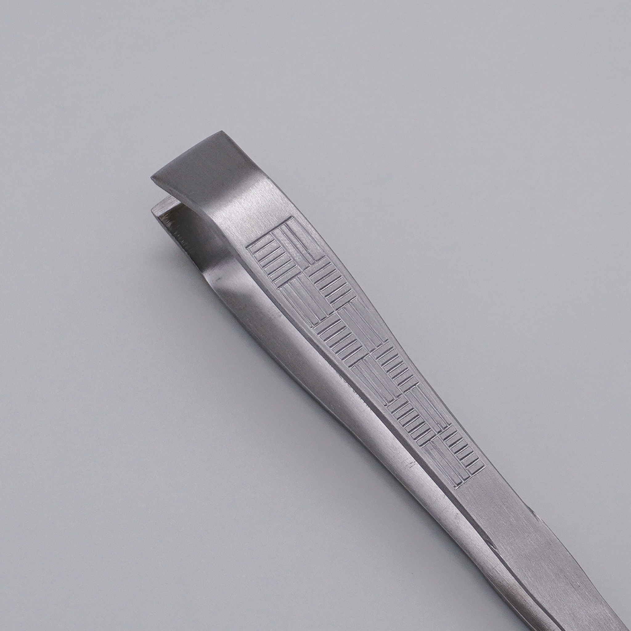 Large Stainless Steel Fishbone Tweezers 150mm - Seisuke Knife